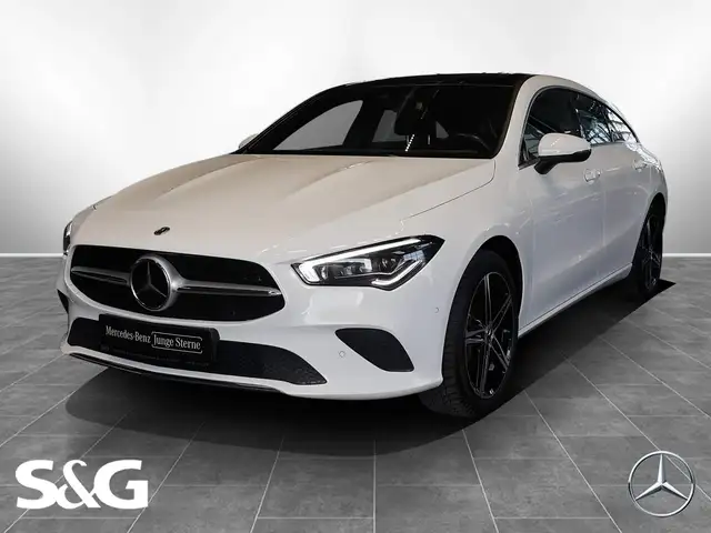 Mercedes-Benz CLA 250 e PANO+DISTRO+KAMERA+17"