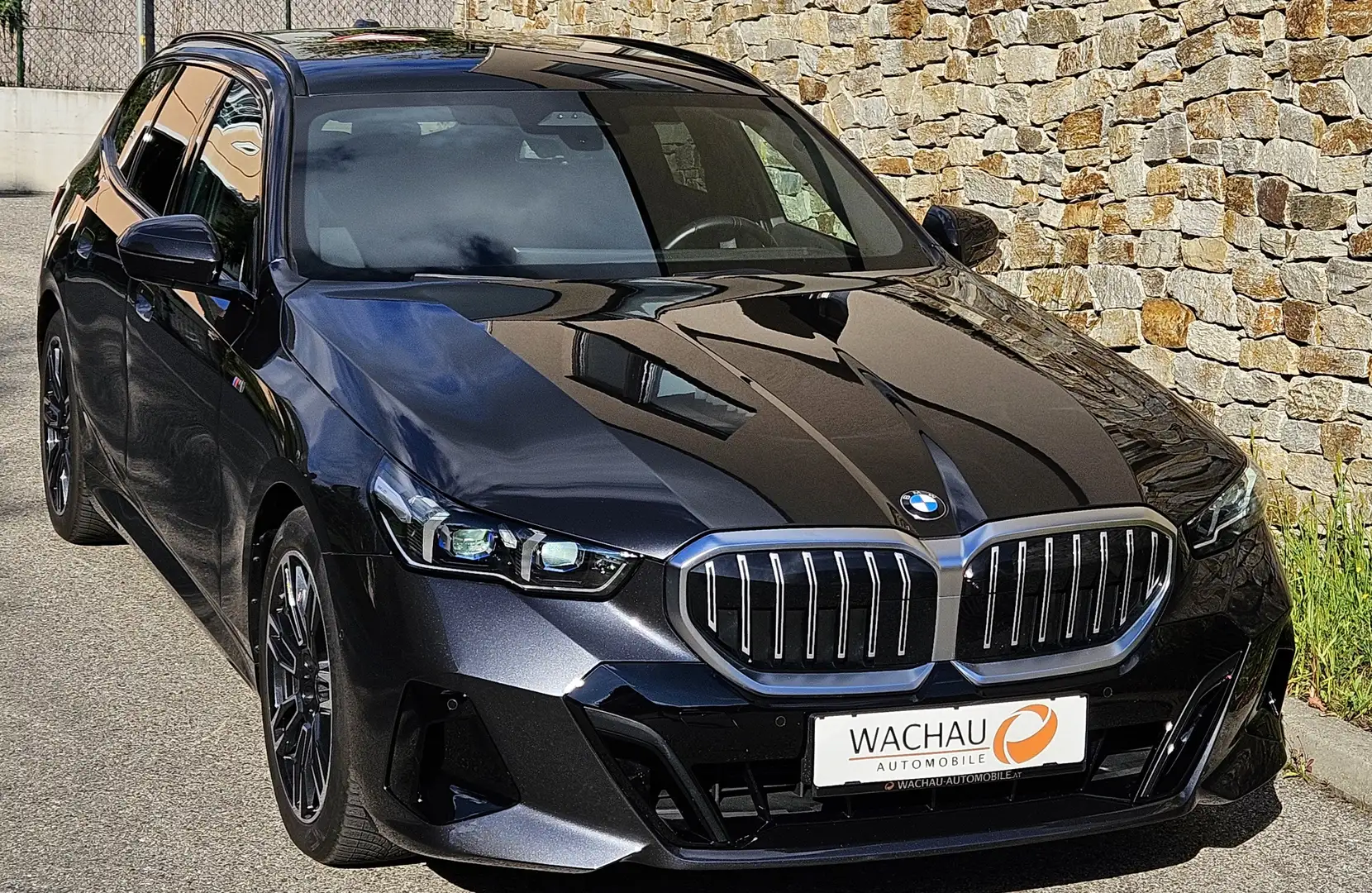 BMW 520 d Touring MHEV Aut.*M-Paket*Memory*Harman Kardon* Grau - 1