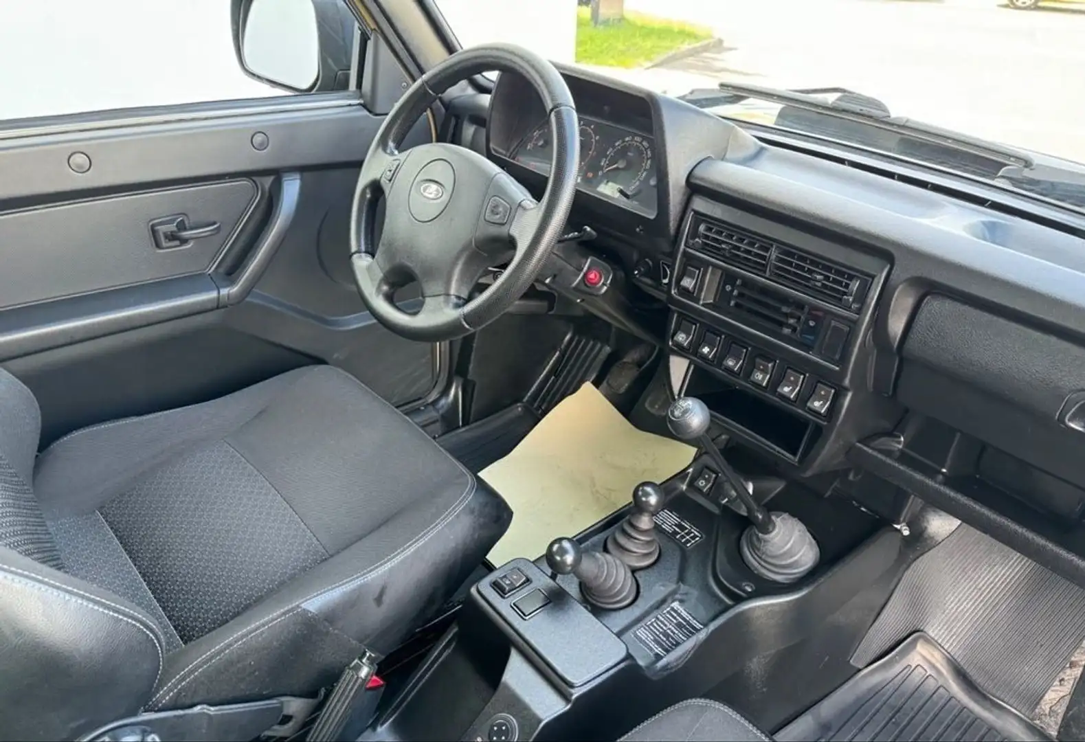 Lada Niva Bronto 4x4 1.7 83 cv Verde - 1