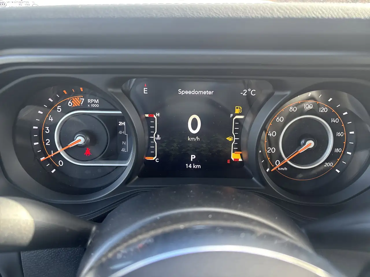 Jeep Wrangler снимка Jeep Wrangler