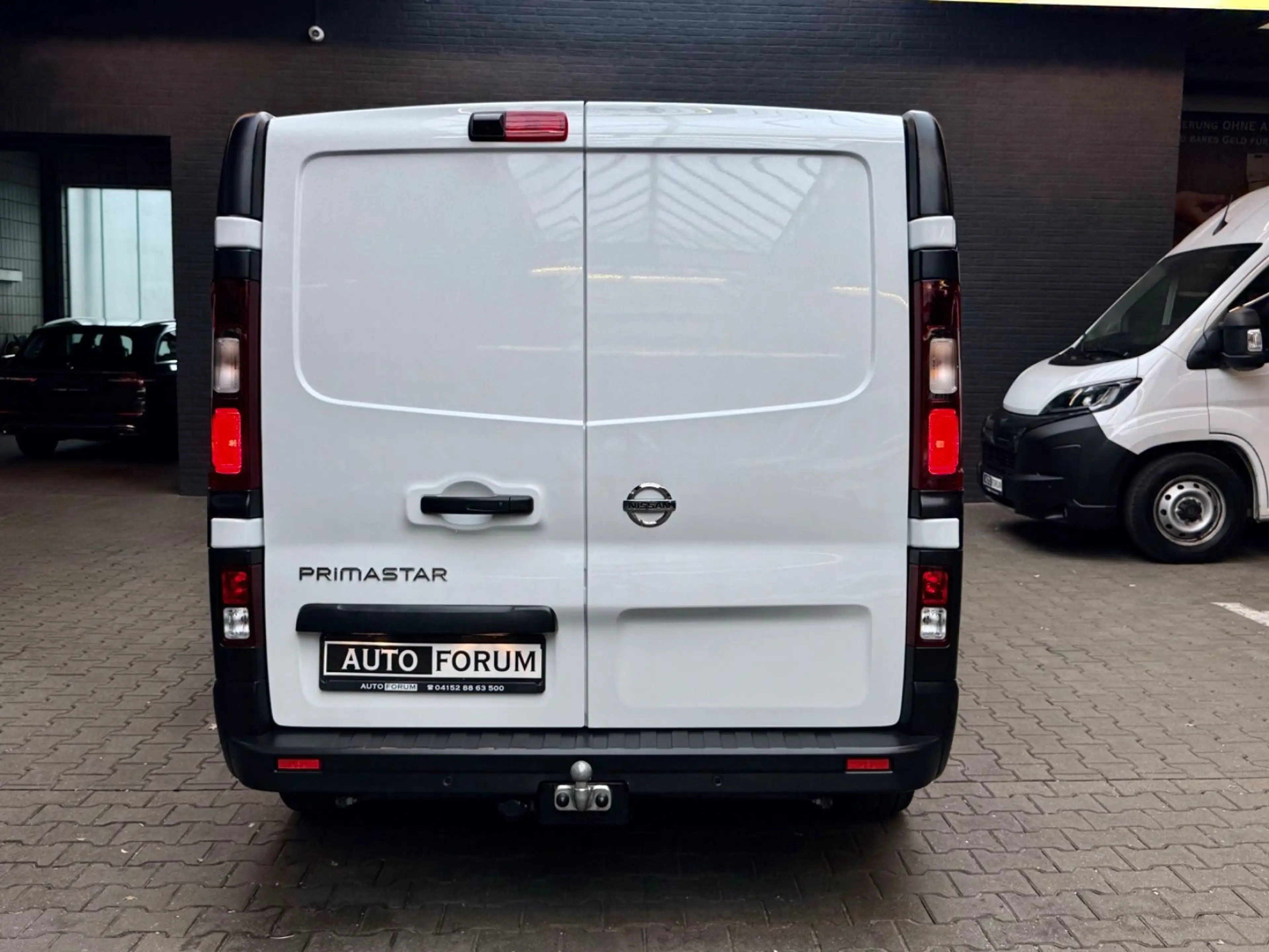 Nissan Primastar 2.0 D L1H1 AUTOMATIK AHK NAVI LED CAM — photo 9