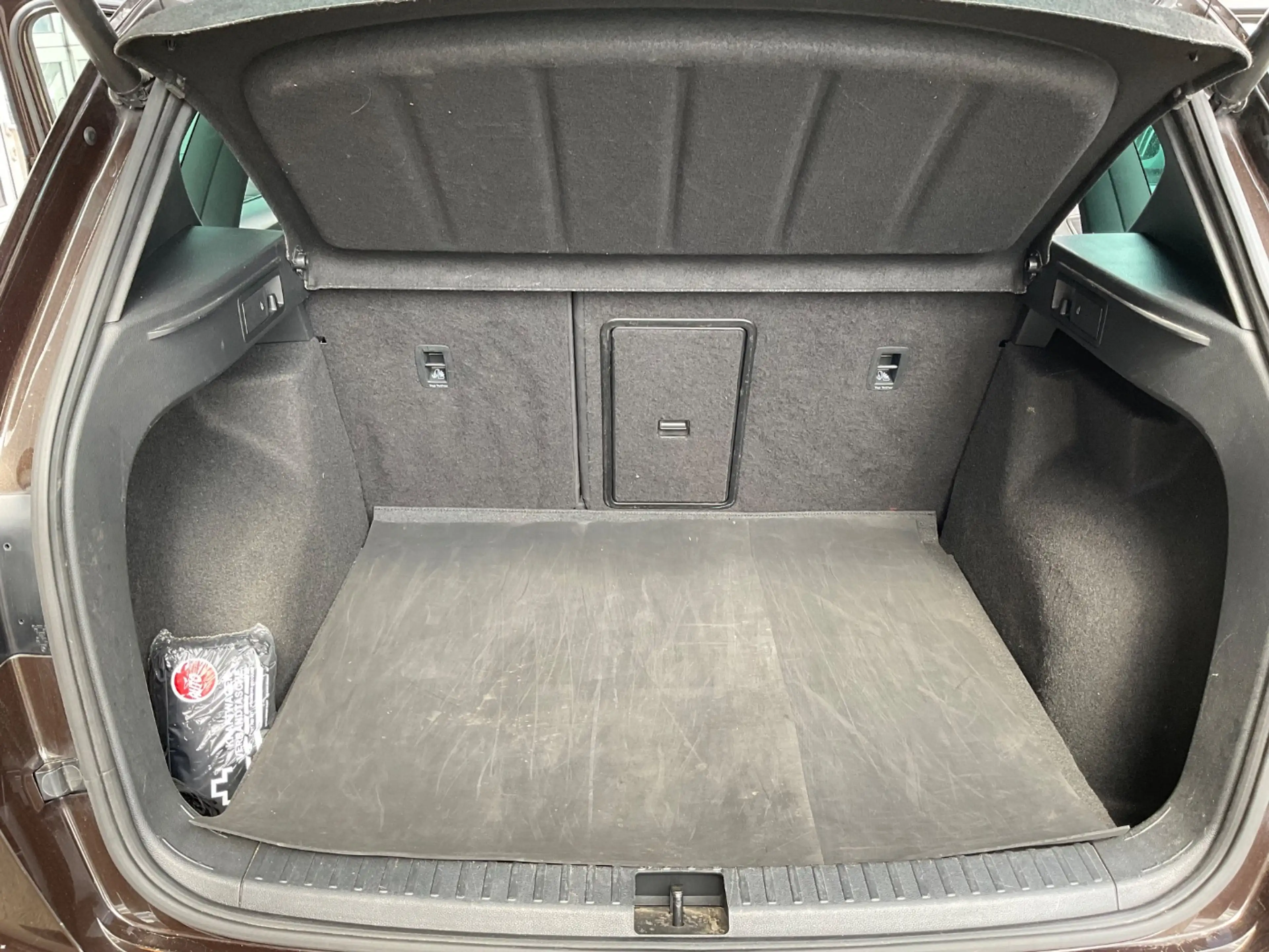 SEAT Ateca 2.0 TSI 4Drive Xcellence AHK+Allrad+LED — photo 10