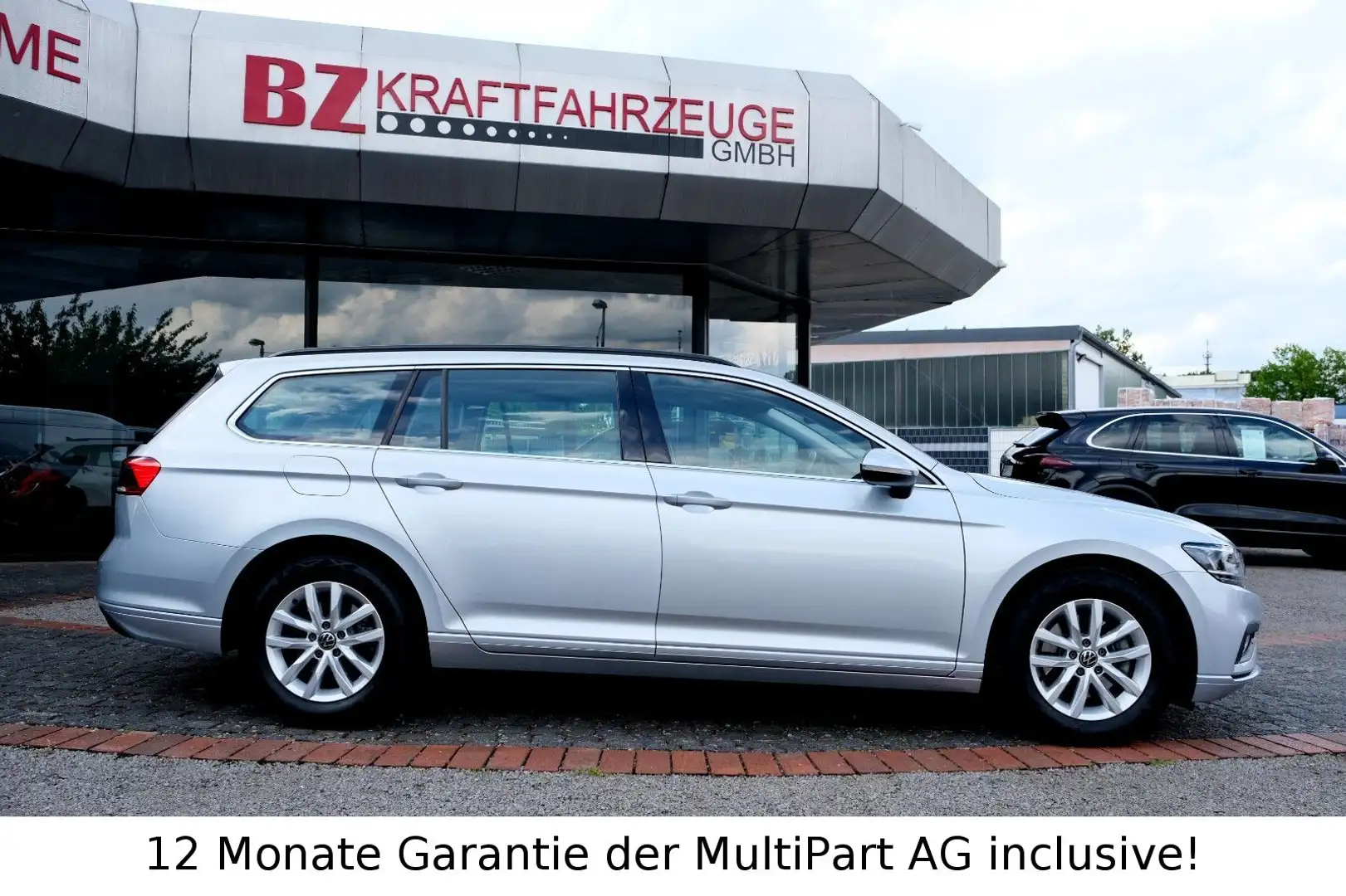 Volkswagen Passat Variant 2.0 TDI Business LED AHK NAVI KAM Silber - 2