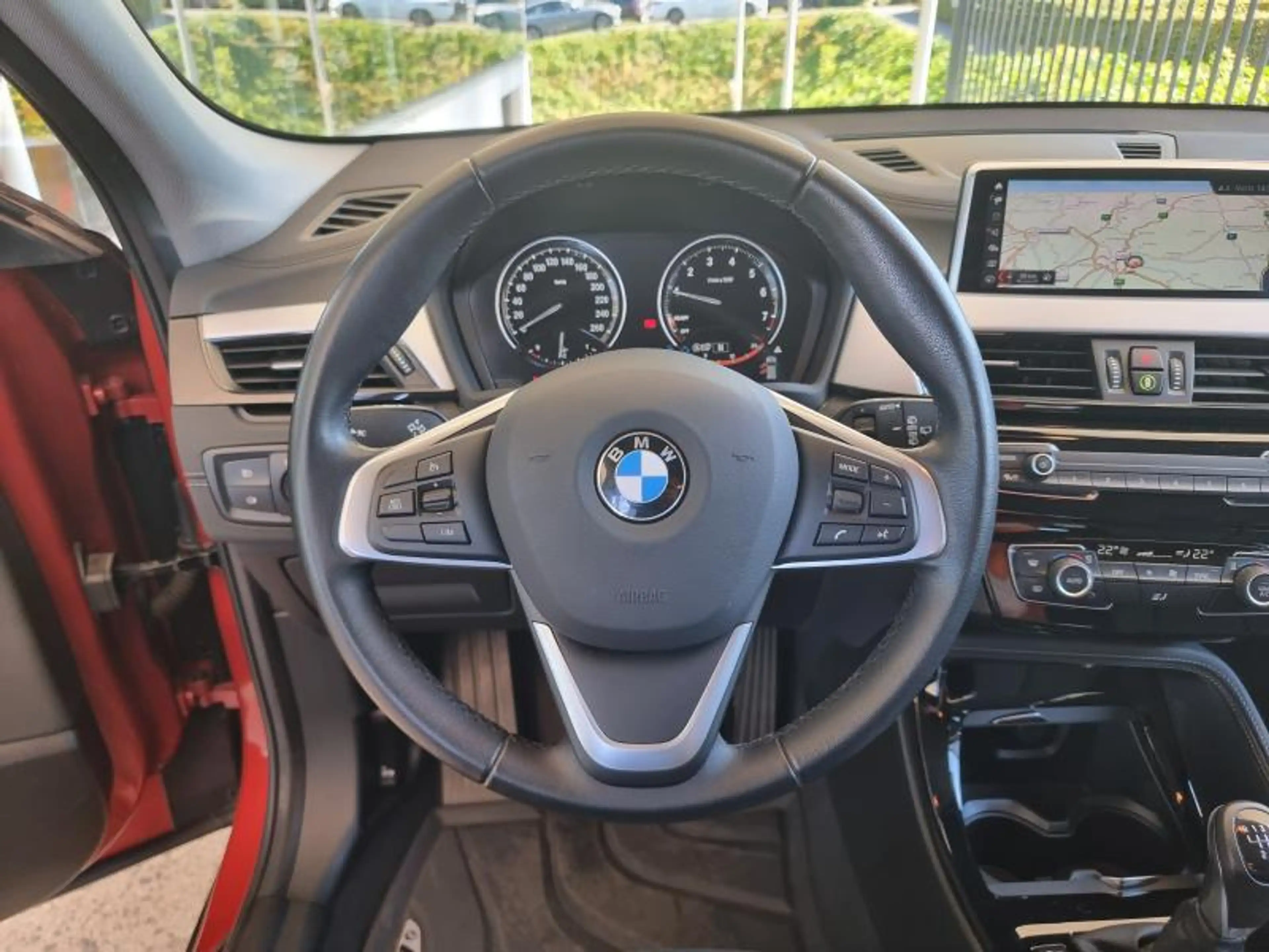 BMW X2 18i — photo 10