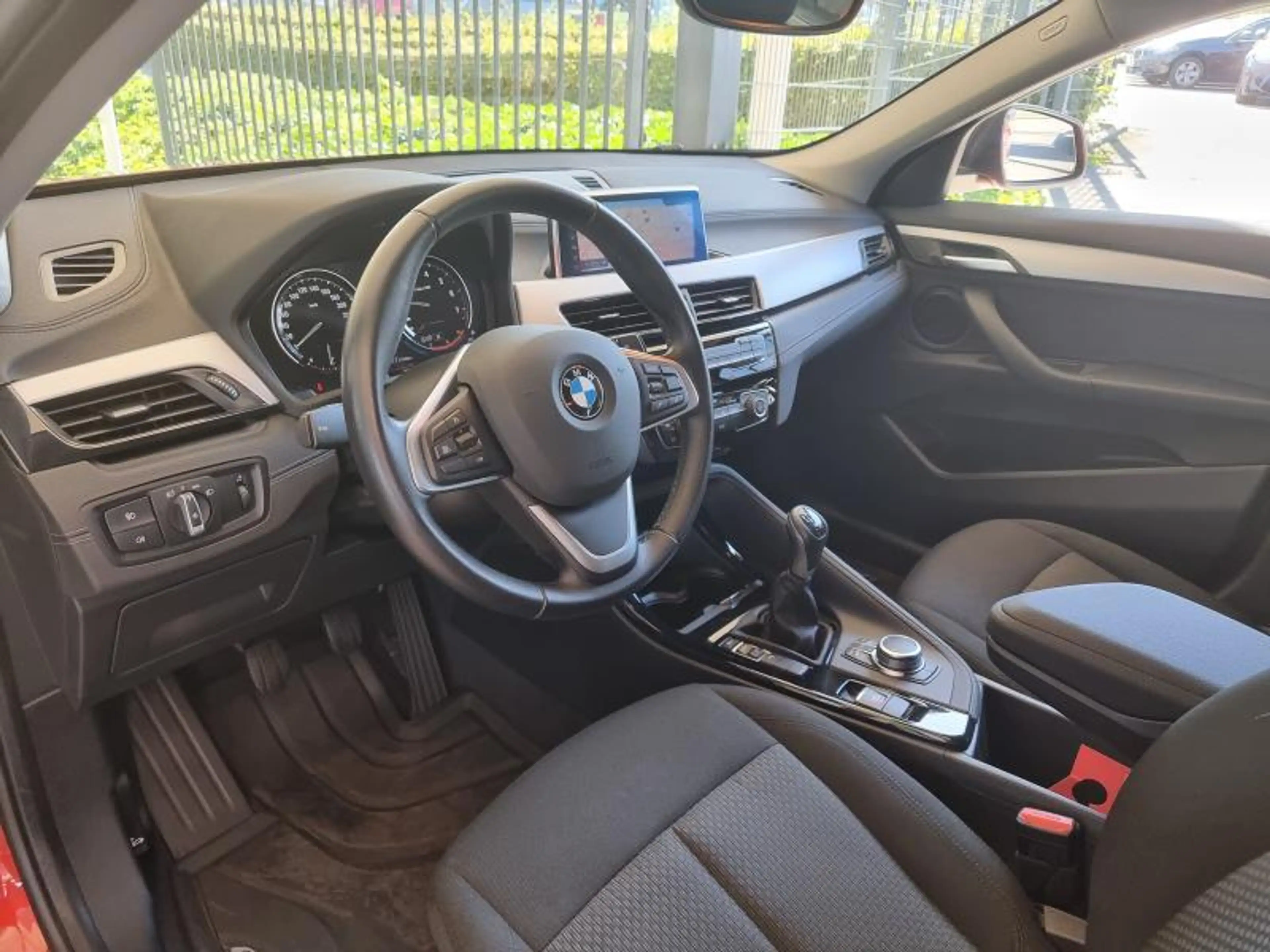 BMW X2 18i — photo 6
