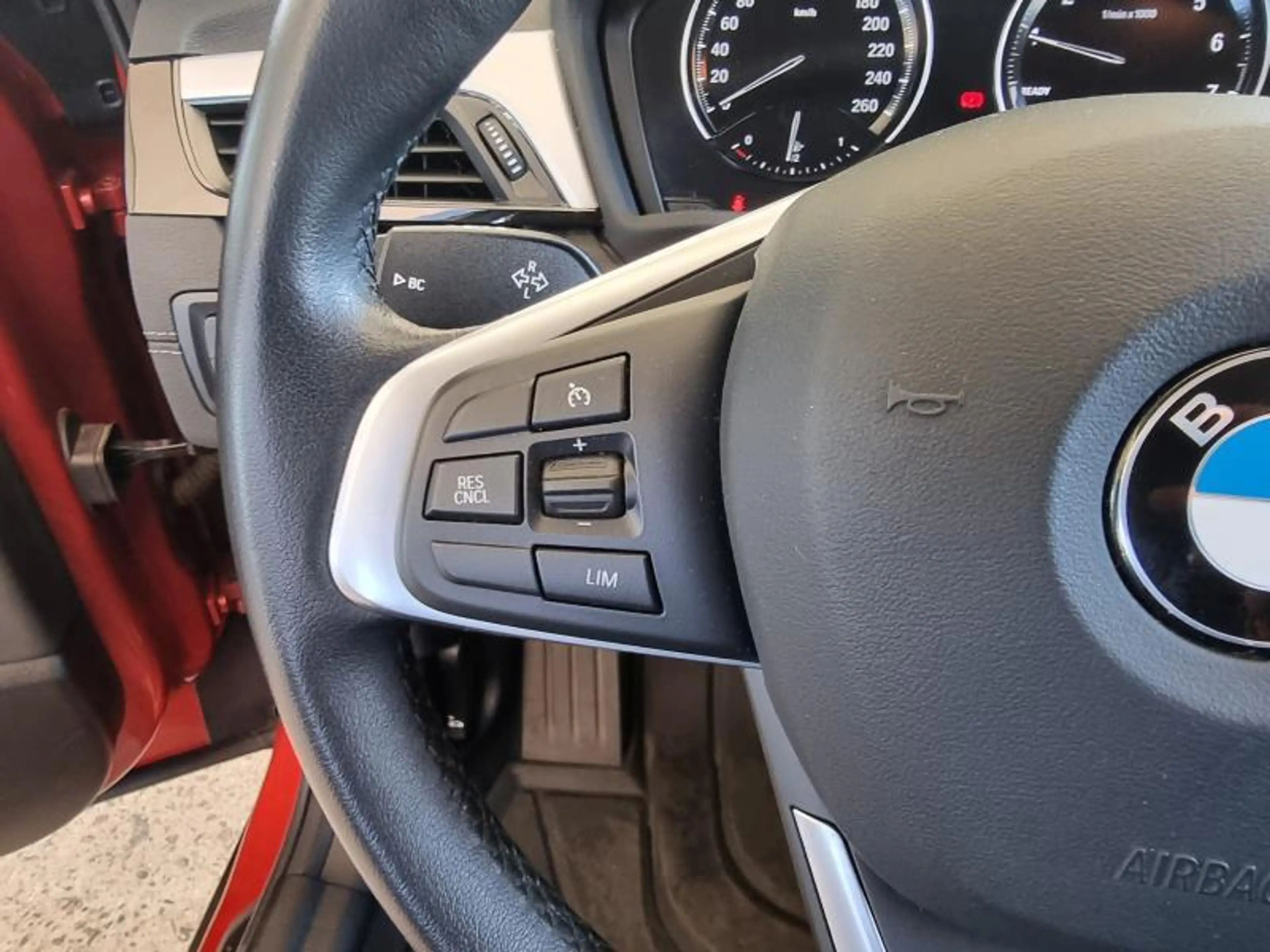 BMW X2 18i — photo 20