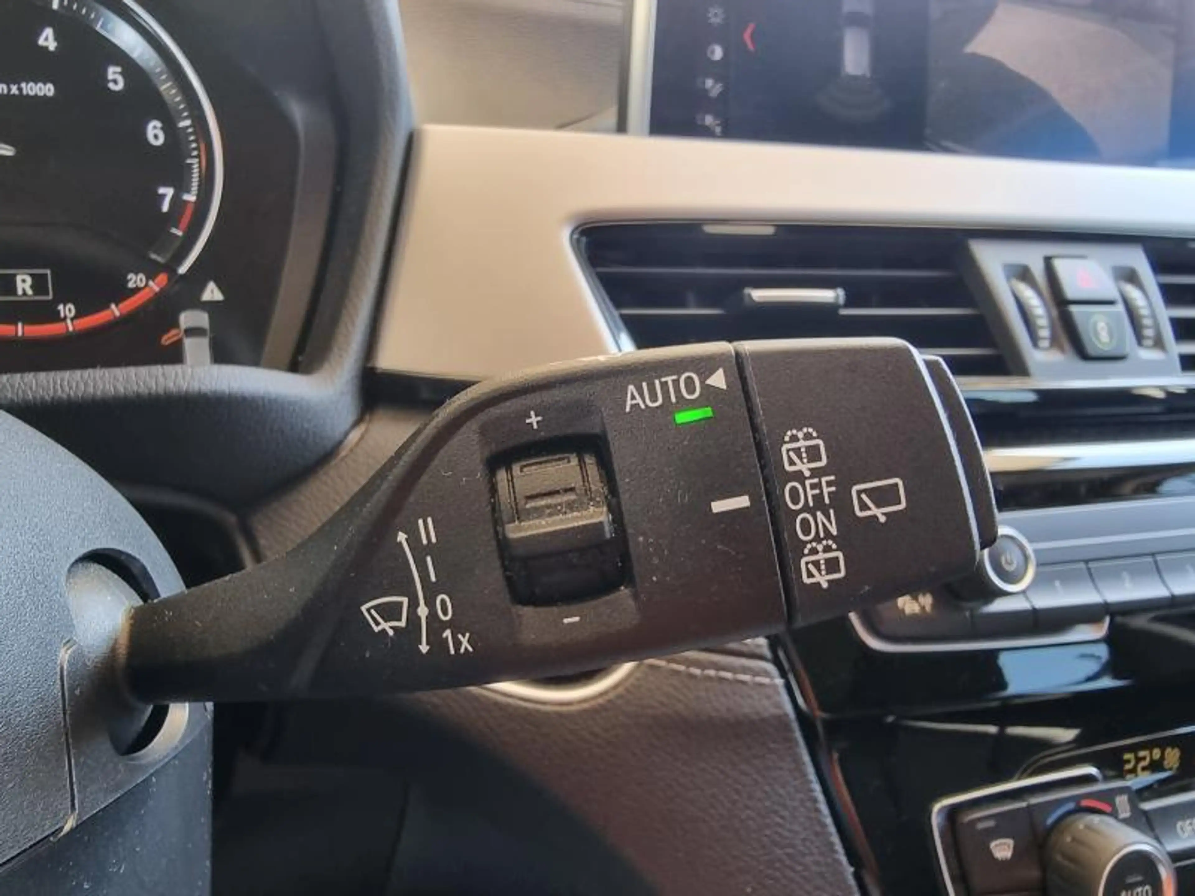 BMW X2 18i — photo 24