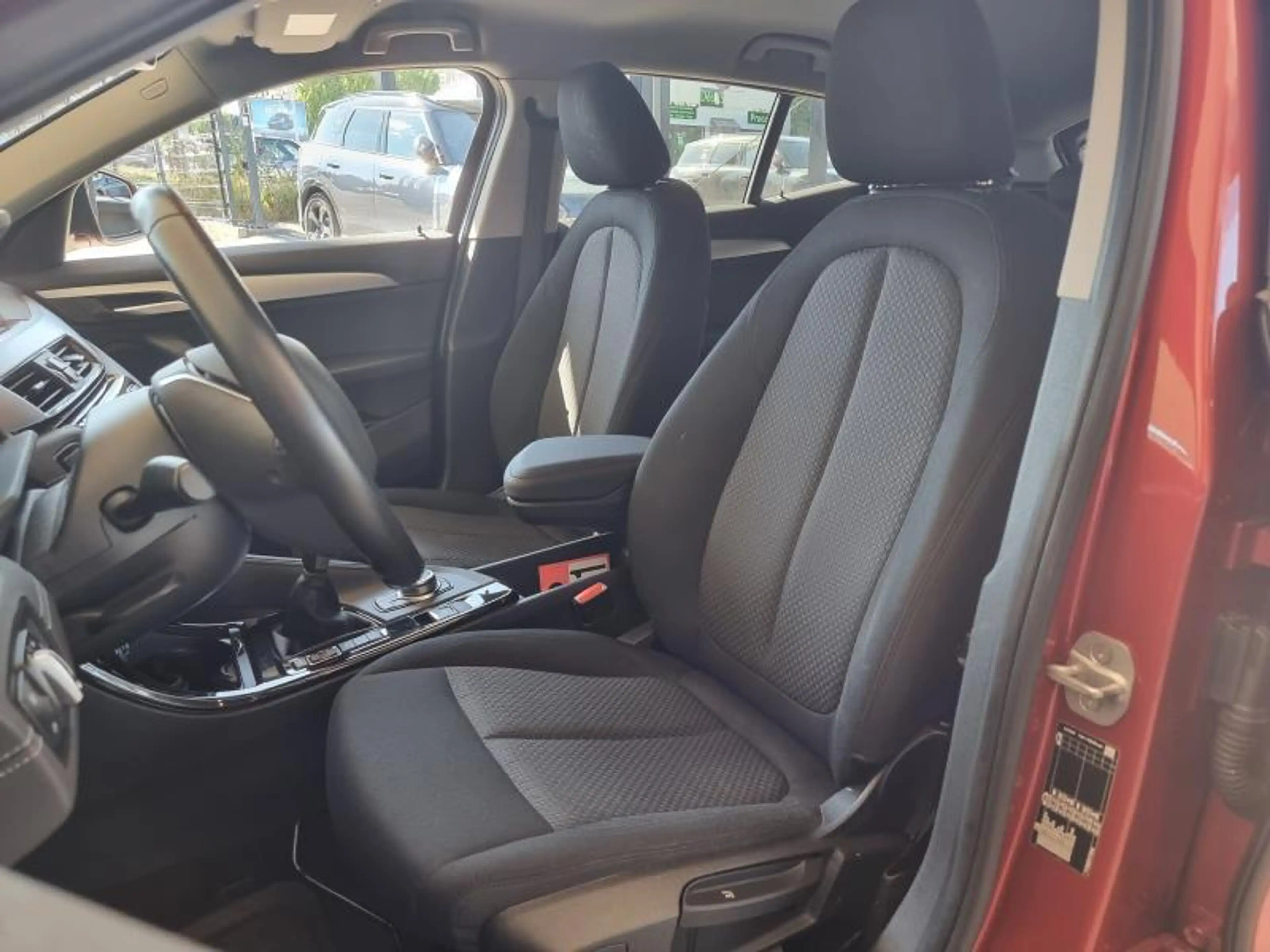 BMW X2 18i — photo 25