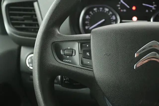Opel Vivaro view 16