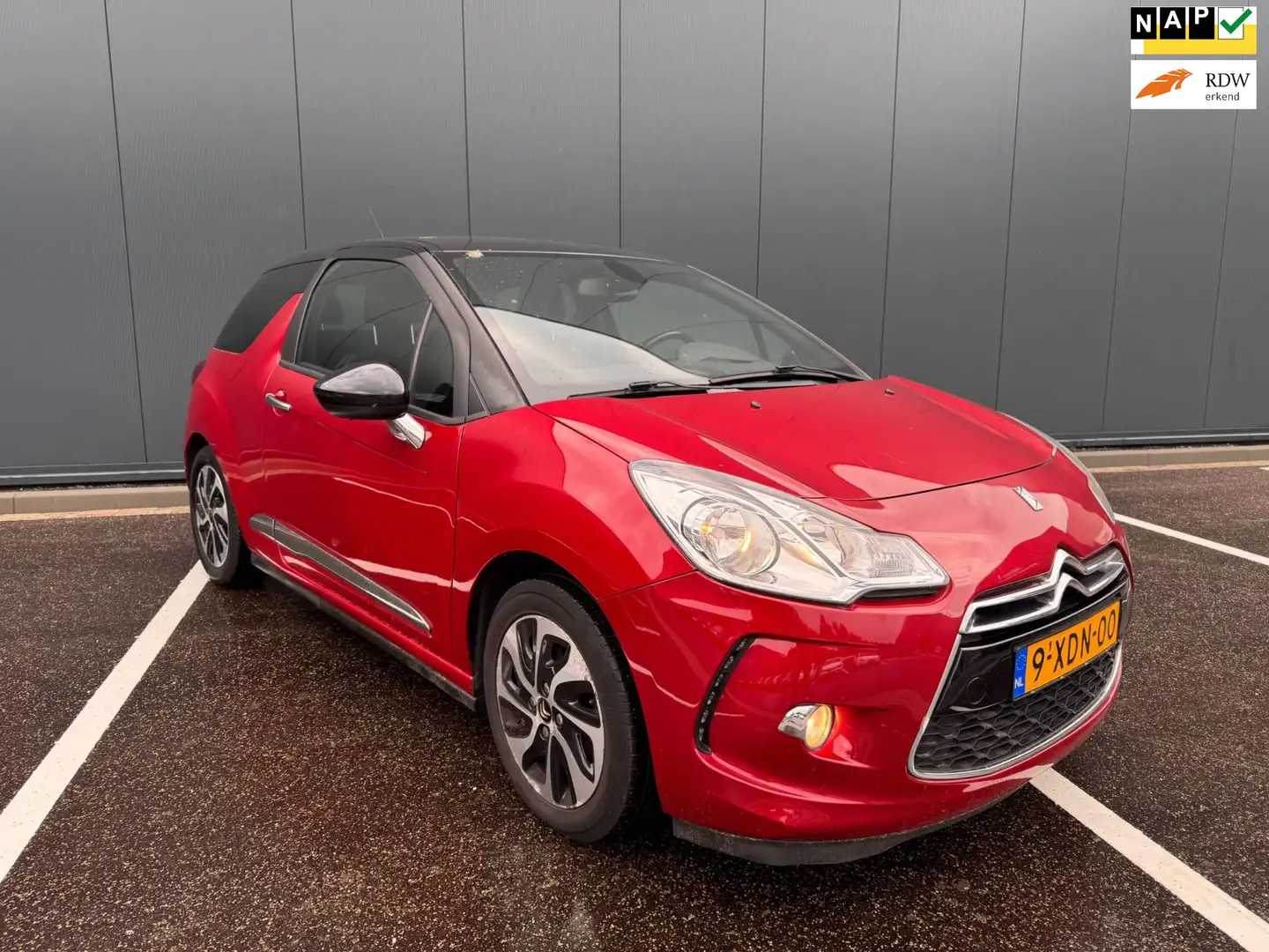 Citroen DS3 1.6 e-HDi Business navi clima Rood - 1