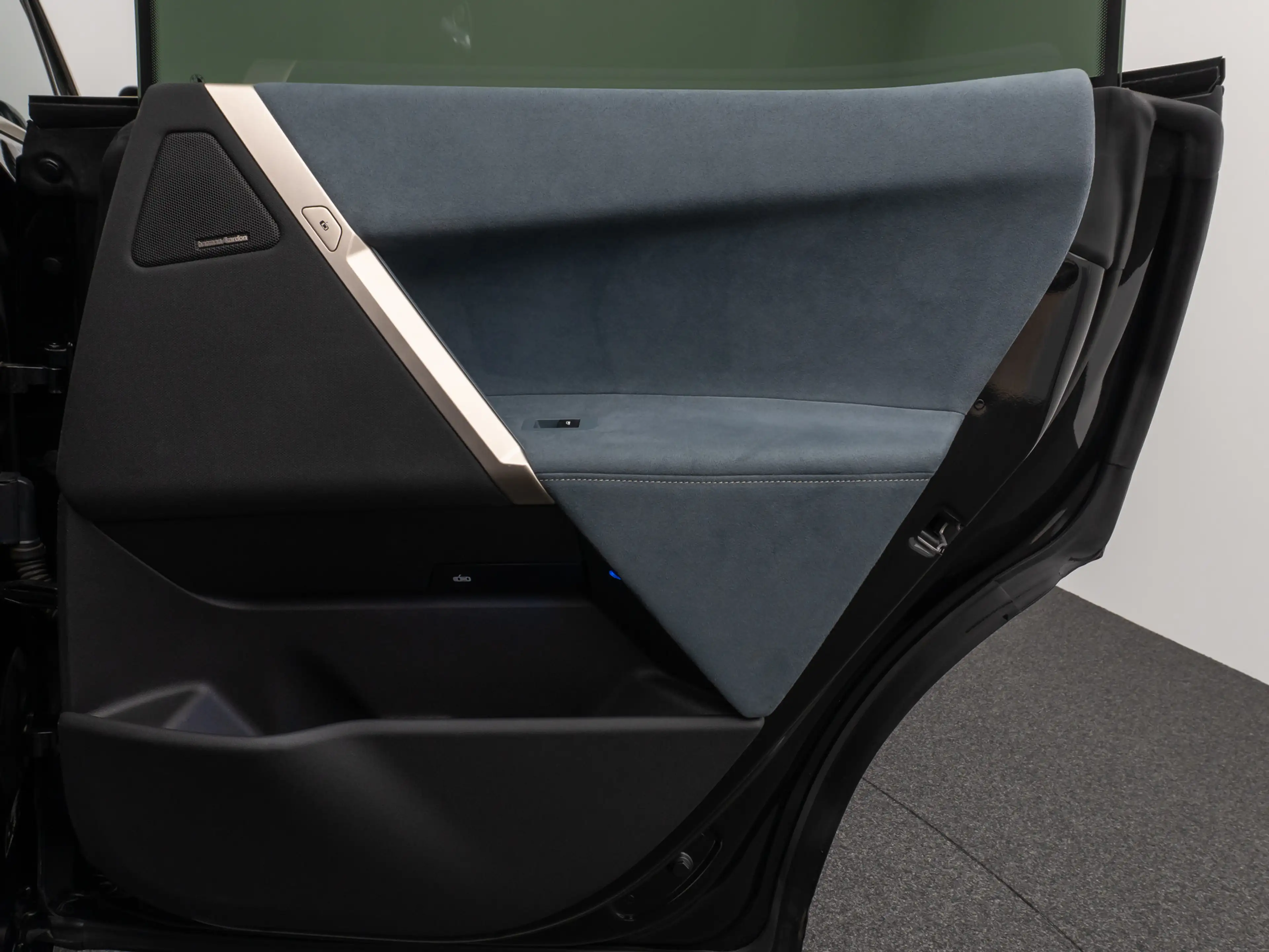 BMW iX Sport SkyLounge Laser 360°DAB H K 22Zoll — photo 31