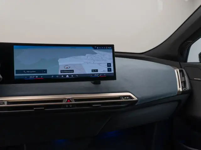 BMW Ix view 20