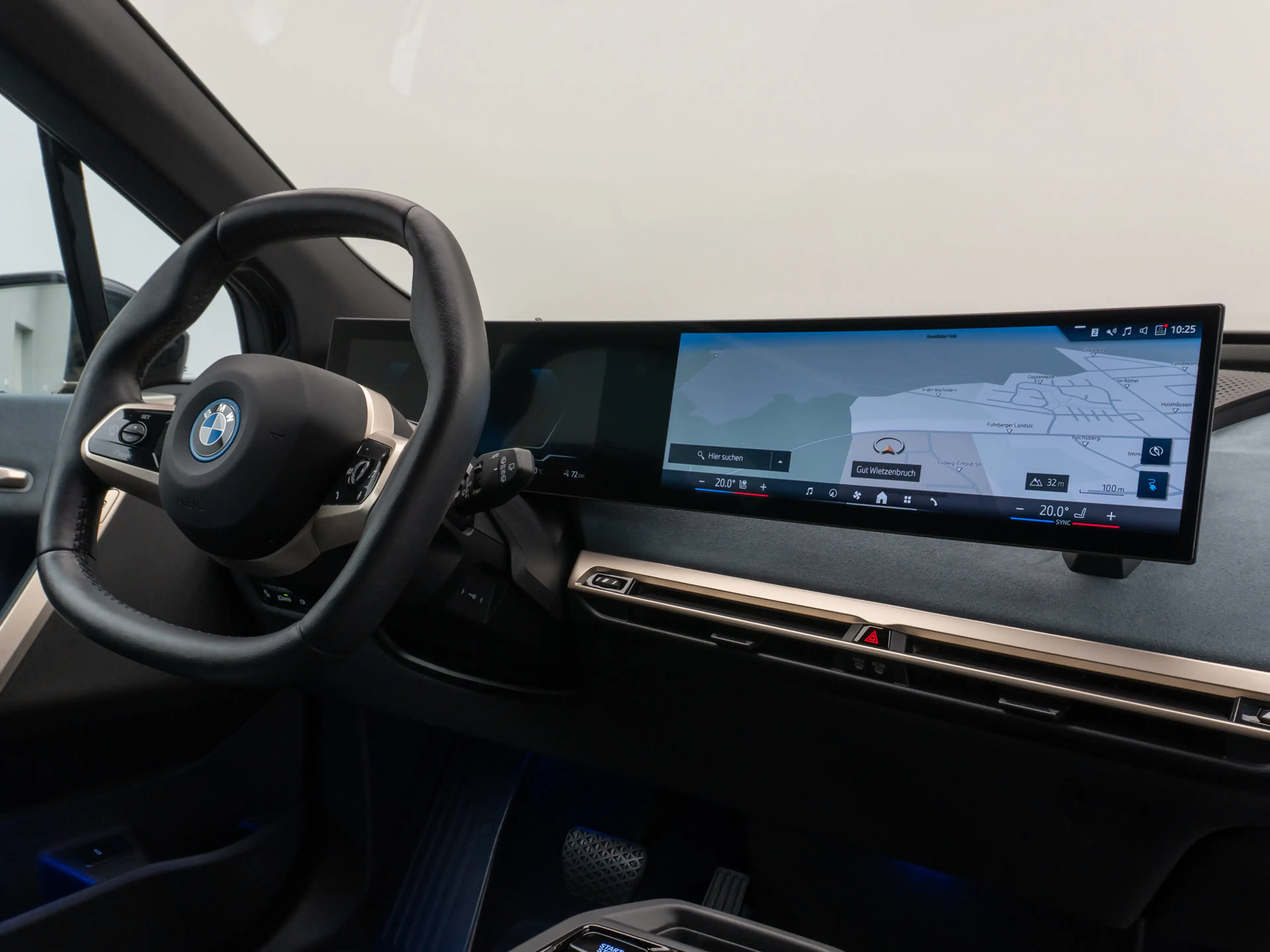 BMW iX Sport SkyLounge Laser 360°DAB H K 22Zoll — photo 36