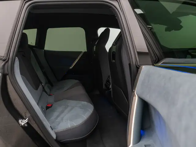 BMW Ix view 25