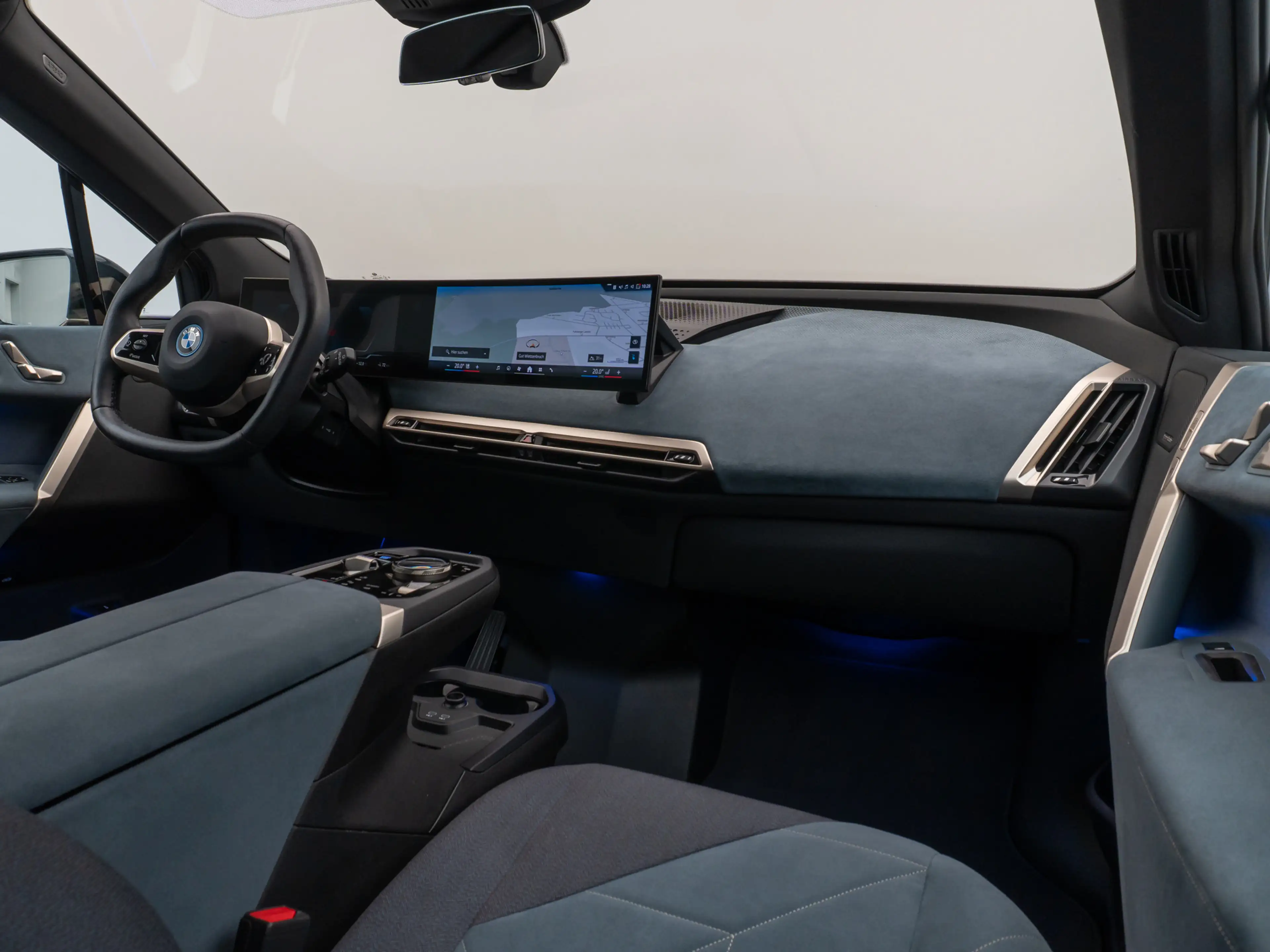 BMW iX Sport SkyLounge Laser 360°DAB H K 22Zoll — photo 39