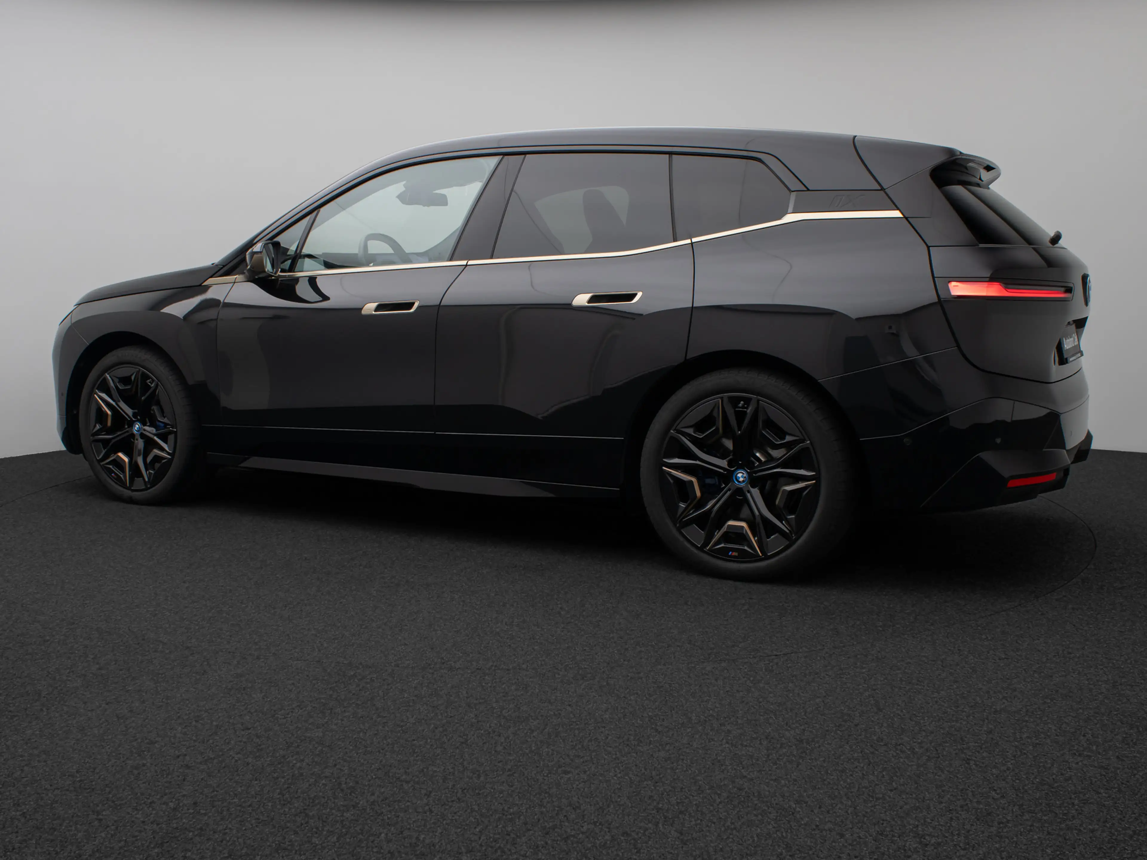 BMW iX Sport SkyLounge Laser 360°DAB H K 22Zoll — photo 10