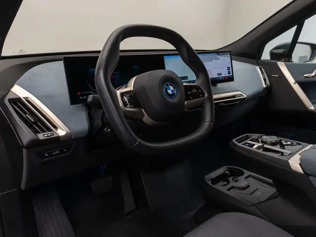BMW Ix view 19