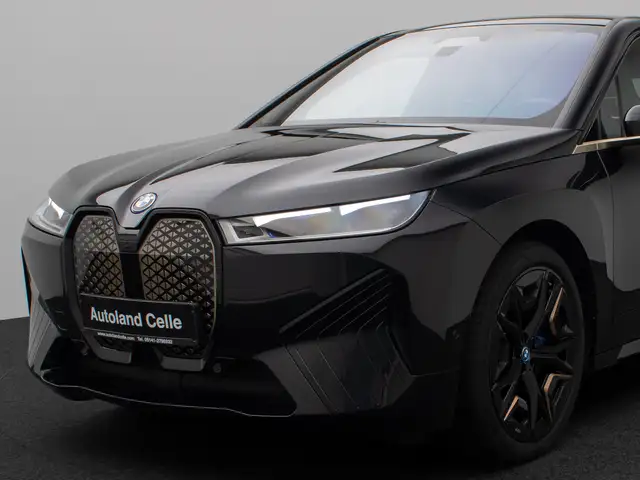 BMW Ix view 16