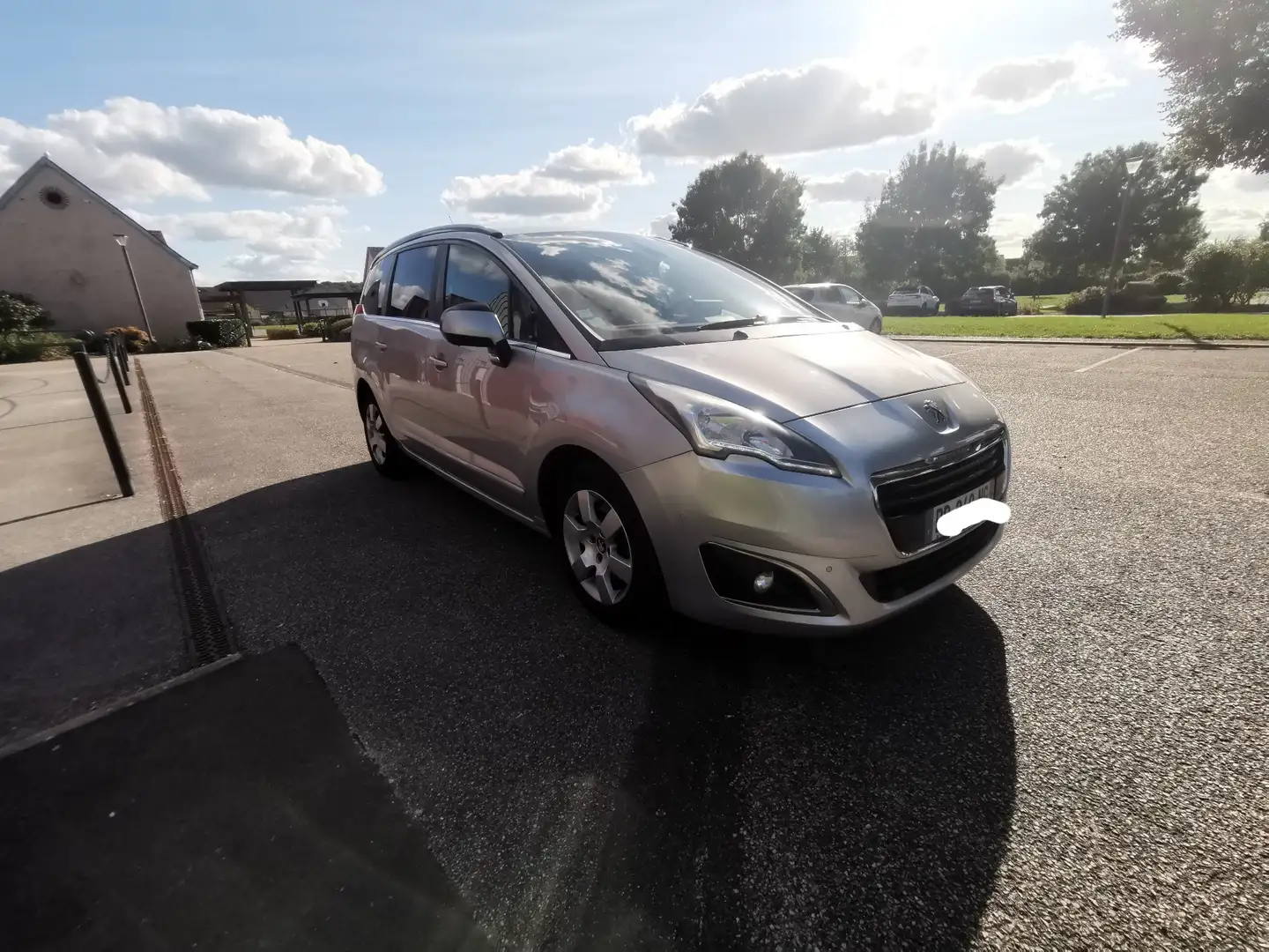 Peugeot 5008 2.0 HDi 150ch FAP BVM6 Business Pack 7 places - 1