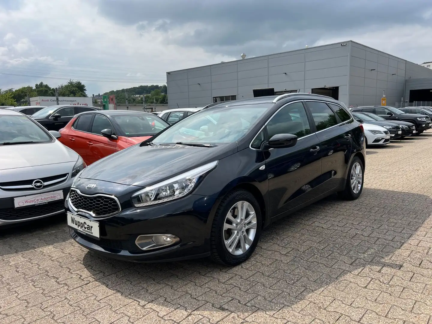 Kia Ceed SW / cee'd SW KLIMAAUT*TEMP*SHZ*LHZ*AHK*MFL* Schwarz - 1