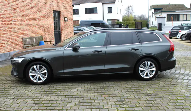 Volvo V60 2.0 B4 Geartronic Pano Dak !! Trekhaak !!