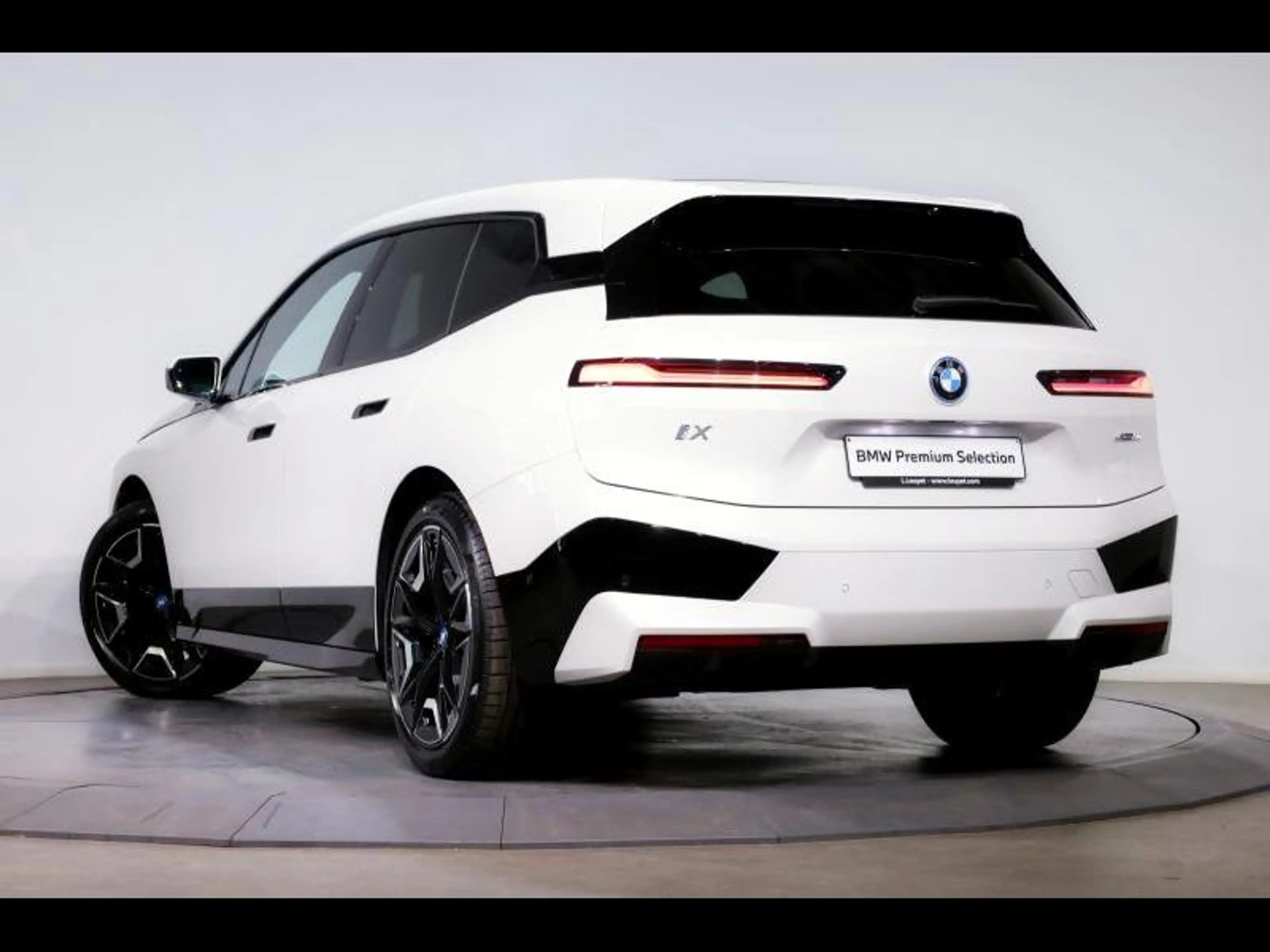 BMW iX xDrive50 Pack Sport — photo 5