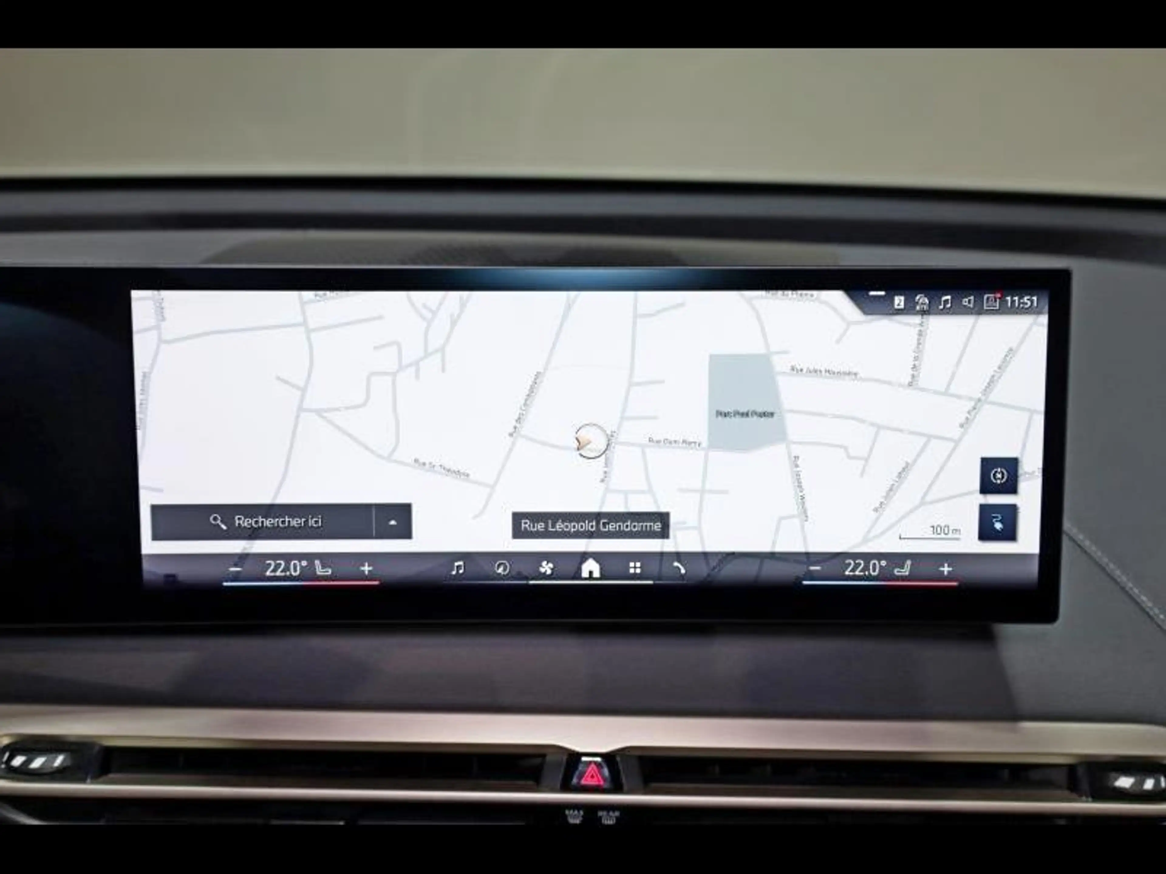 BMW iX xDrive50 Pack Sport — photo 15