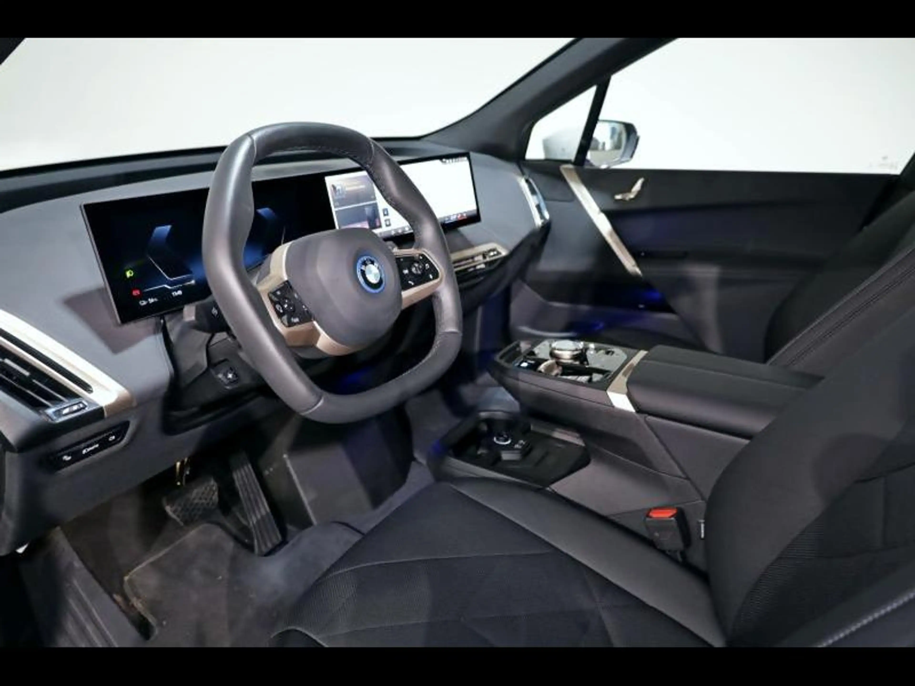 BMW iX xDrive50 Pack Sport — photo 6