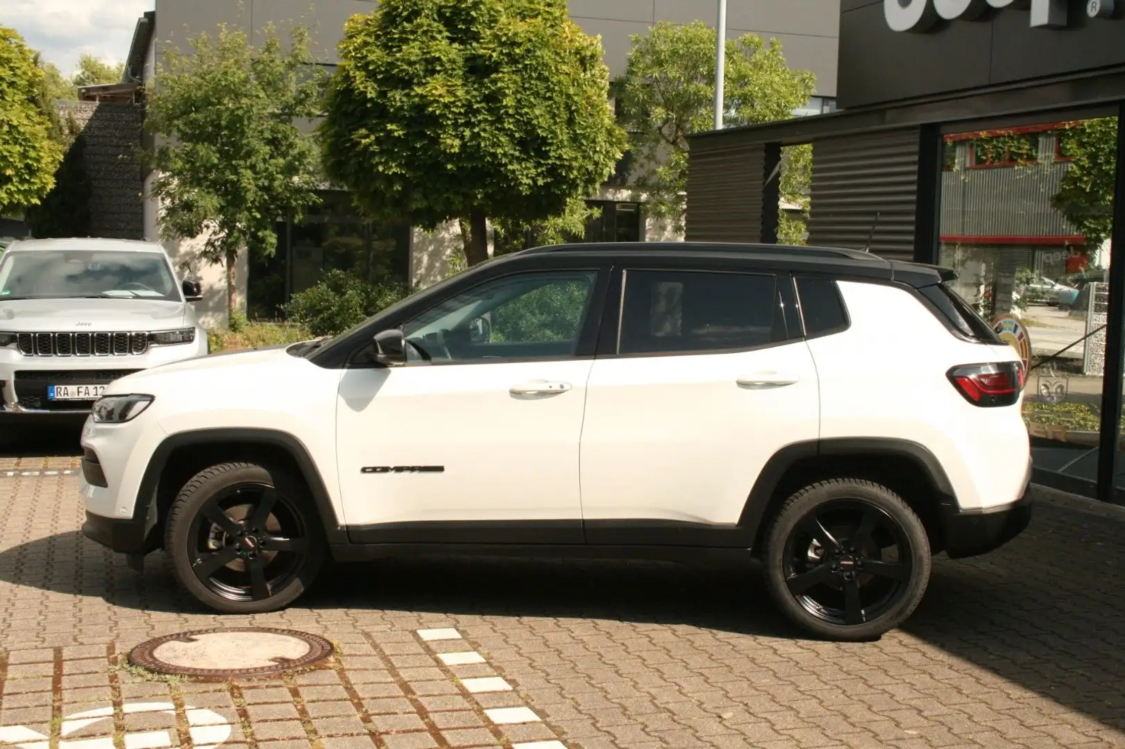 Jeep Compass Upland Mild Hybrid FWD Weiß - 2