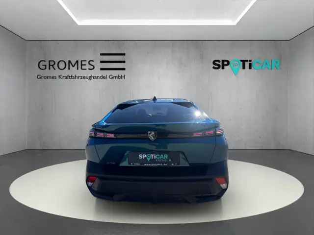 Peugeot 408 view 4