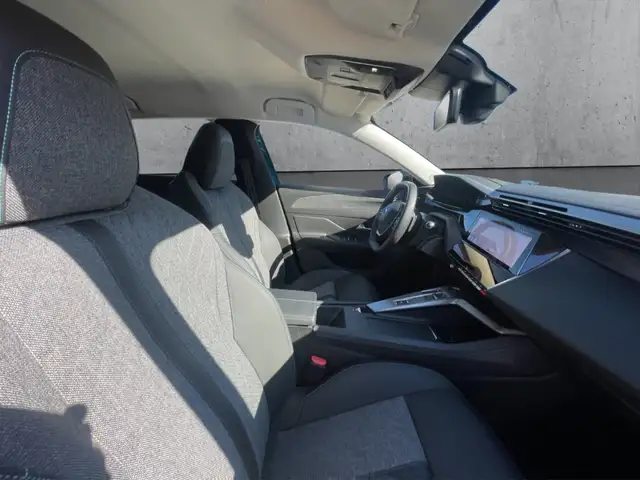 Peugeot 408 view 13