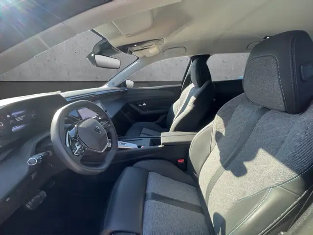 Peugeot 408 view 9