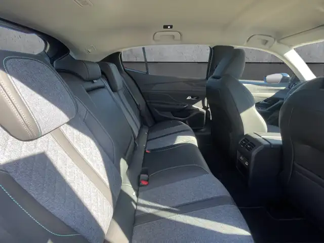 Peugeot 408 view 14