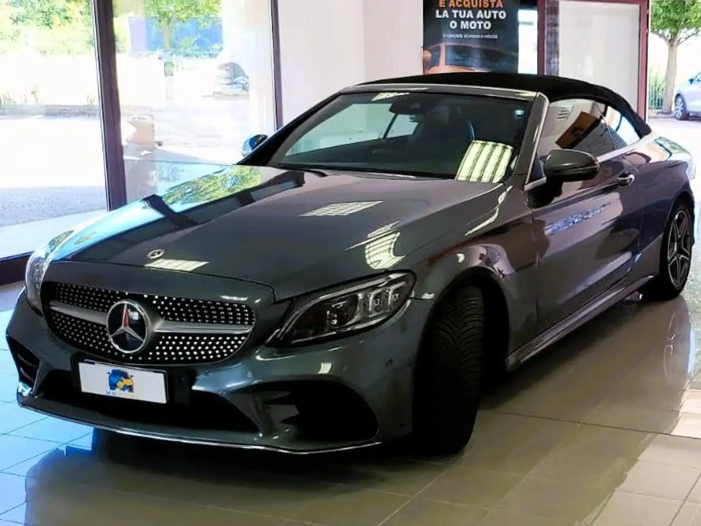 Mercedes-Benz C 220 Classe C220 CDI-Cabrio Premium Plus-Allest. AMG Grijs - 2
