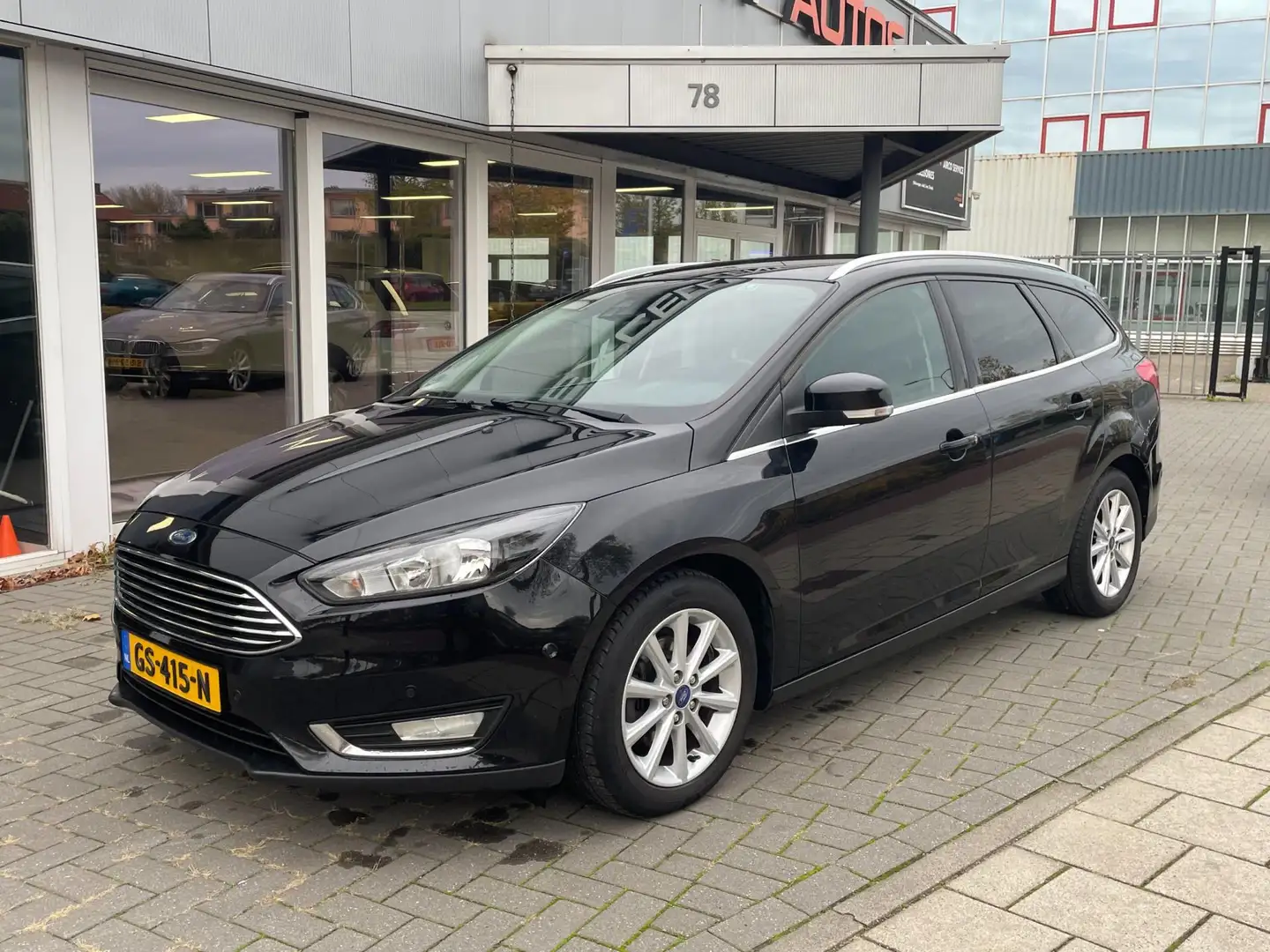Ford Focus Wagon 1.0 First Edition - Navigatie Zwart - 2