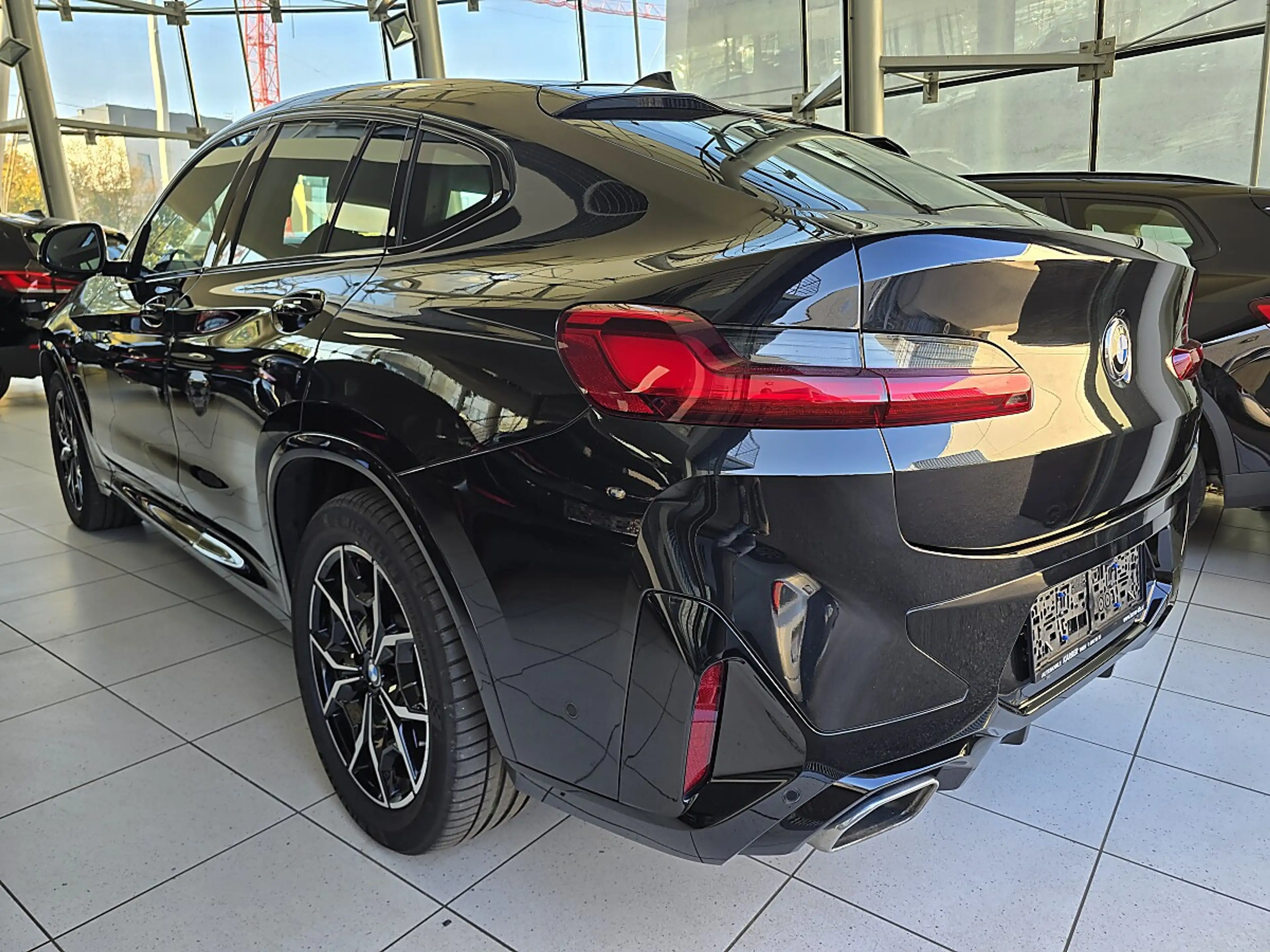 BMW X4 xDrive 30d M Aerodynamikpaket Vollleder/Sports... — photo 7