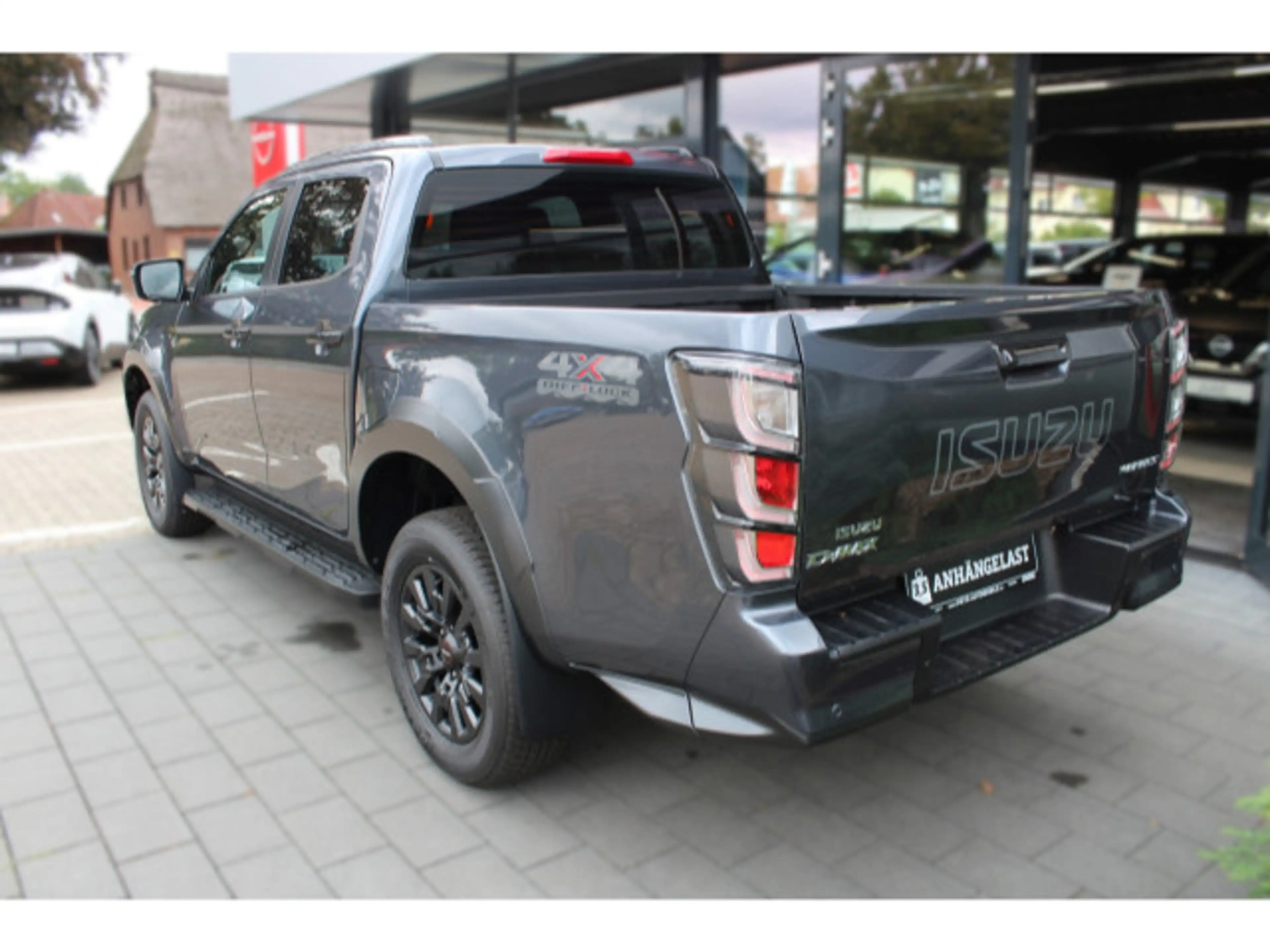 Isuzu D-Max 4x4 Double Cab 2.2 D V-CROSS Automatik — photo 5