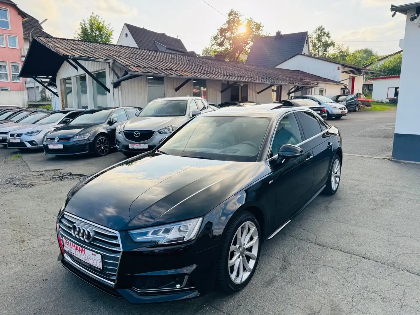 Audi A4 Lim. quattro S-Line/Head-up/Led/ACC/Lane-ass/ Schwarz - 1