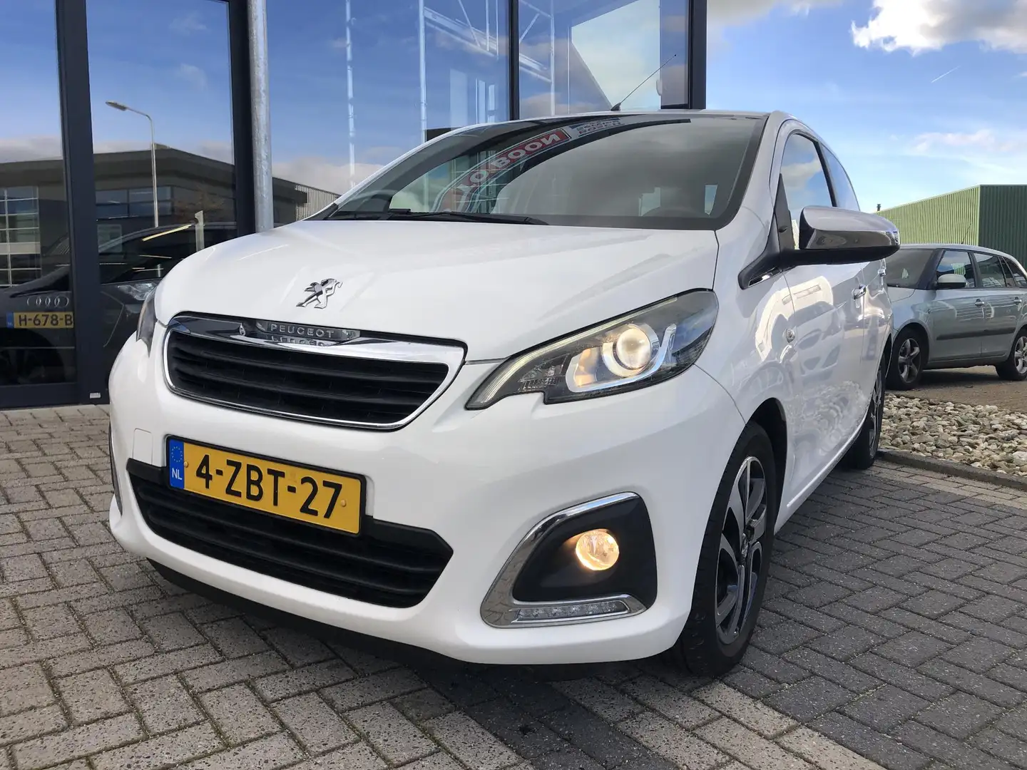 Peugeot 108 1.0 e-VTi : LEER/P-CAM/CLIMA/LED/ KEYLESS/BTA/P-GL Blanc - 2