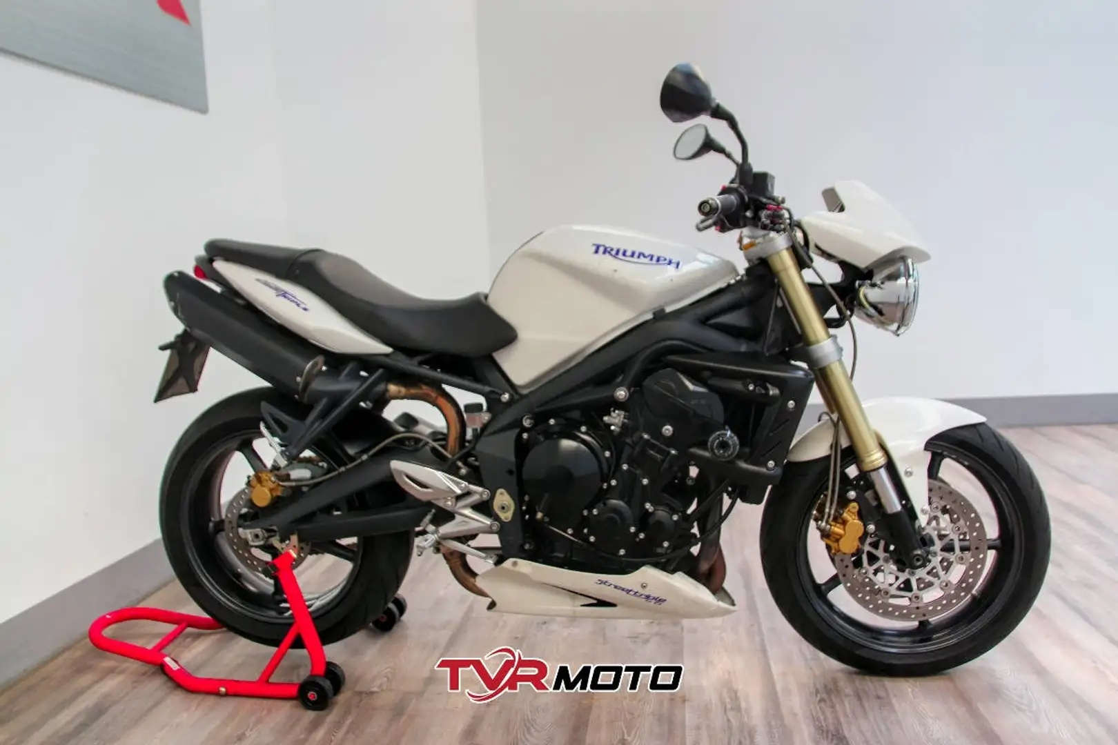 Triumph 675 Bianco - 2