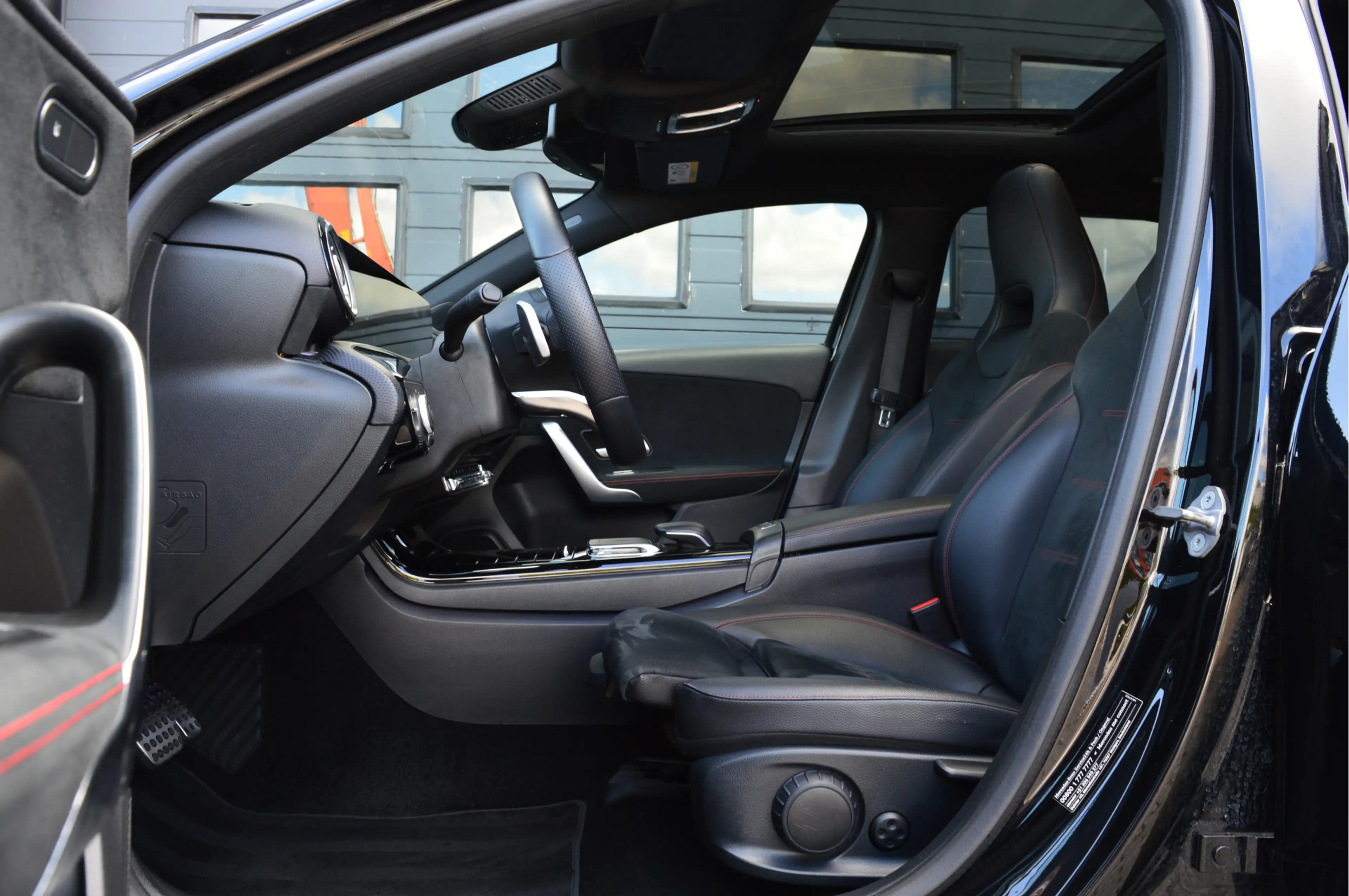 Mercedes-Benz A 200 Business Solution AMG | PANO | CAMERA | ORG. NL | — photo 8