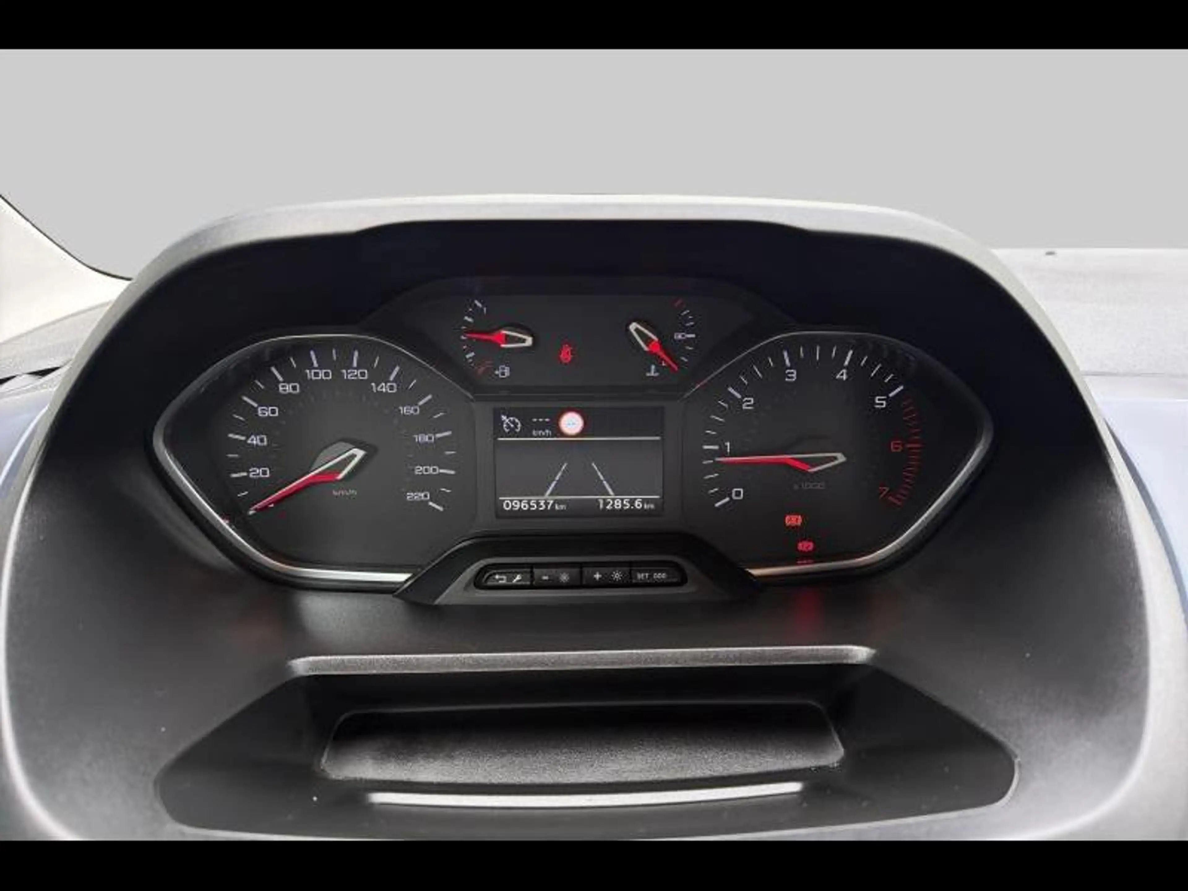 Peugeot Rifter 4/5 Deurs — photo 9