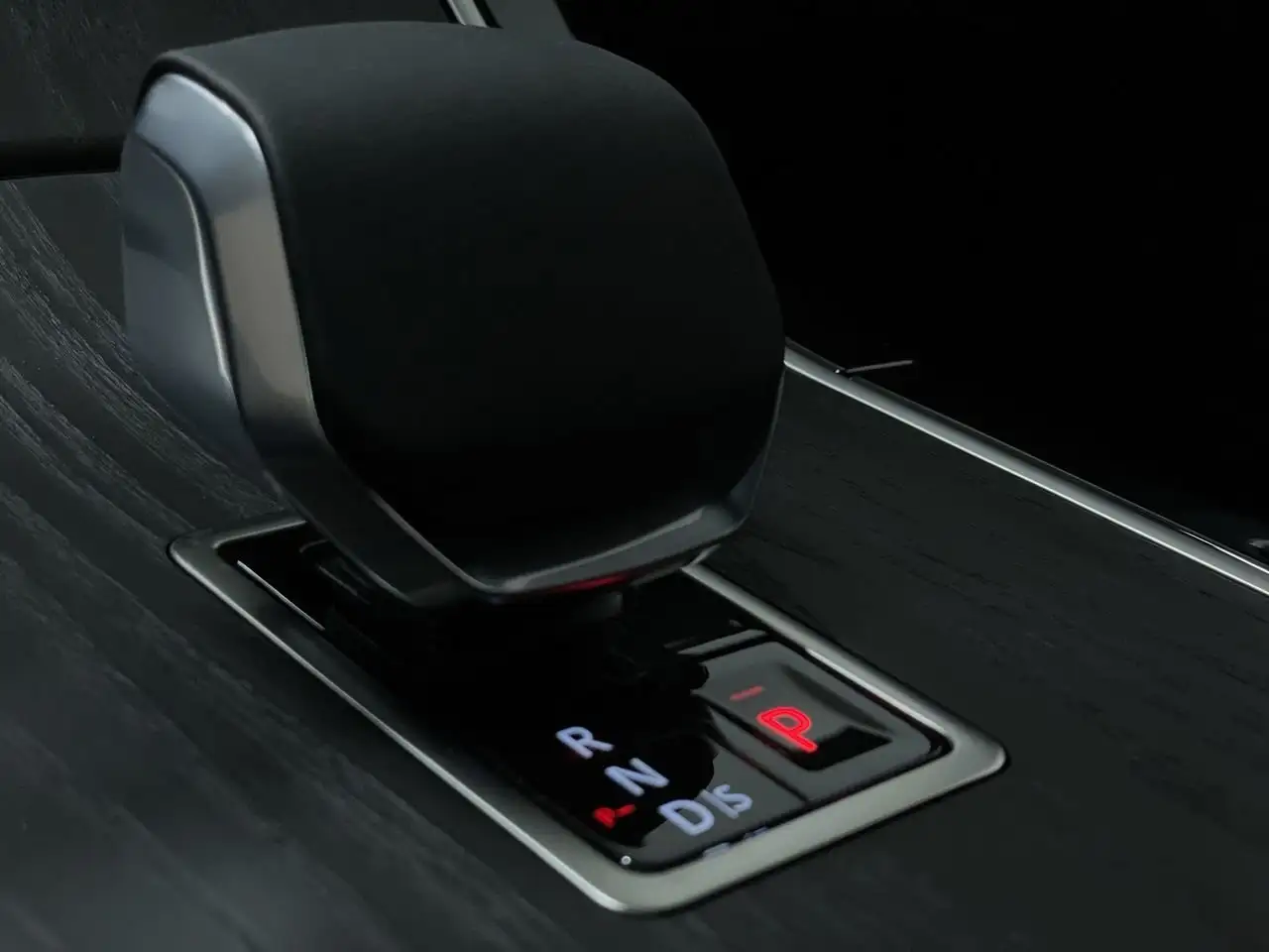 Land Rover Range Rover Velar снимка Land Rover Range Rover Velar