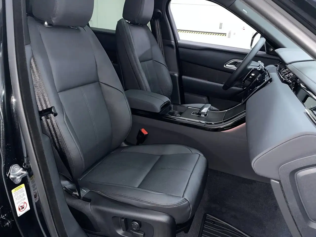 Land Rover Range Rover Velar снимка Land Rover Range Rover Velar
