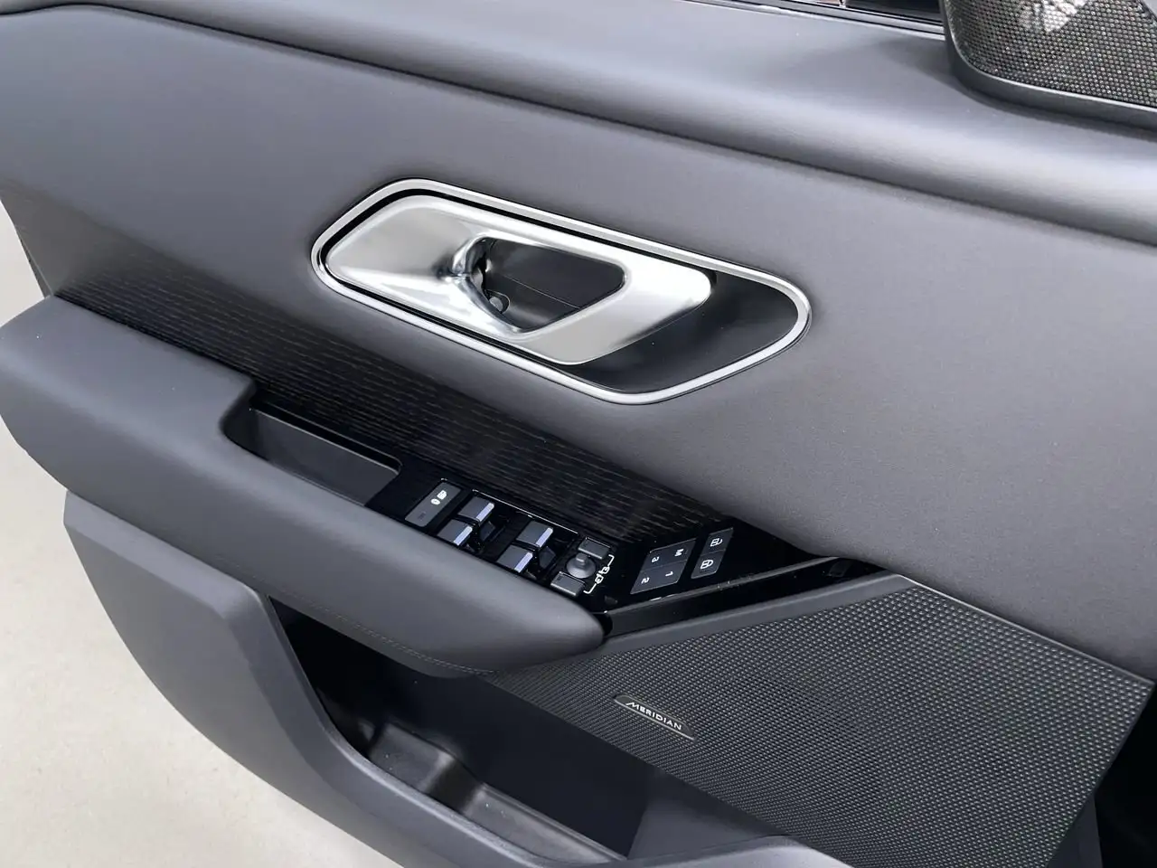 Land Rover Range Rover Velar снимка Land Rover Range Rover Velar