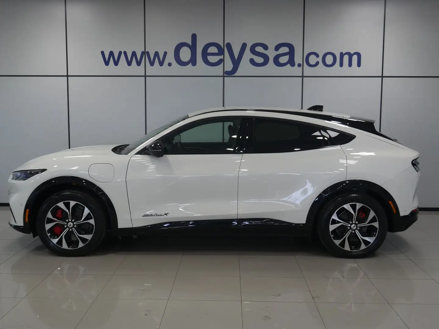 Ford Mustang Mach-E Premium RWD Rango extendido Blanc - 2