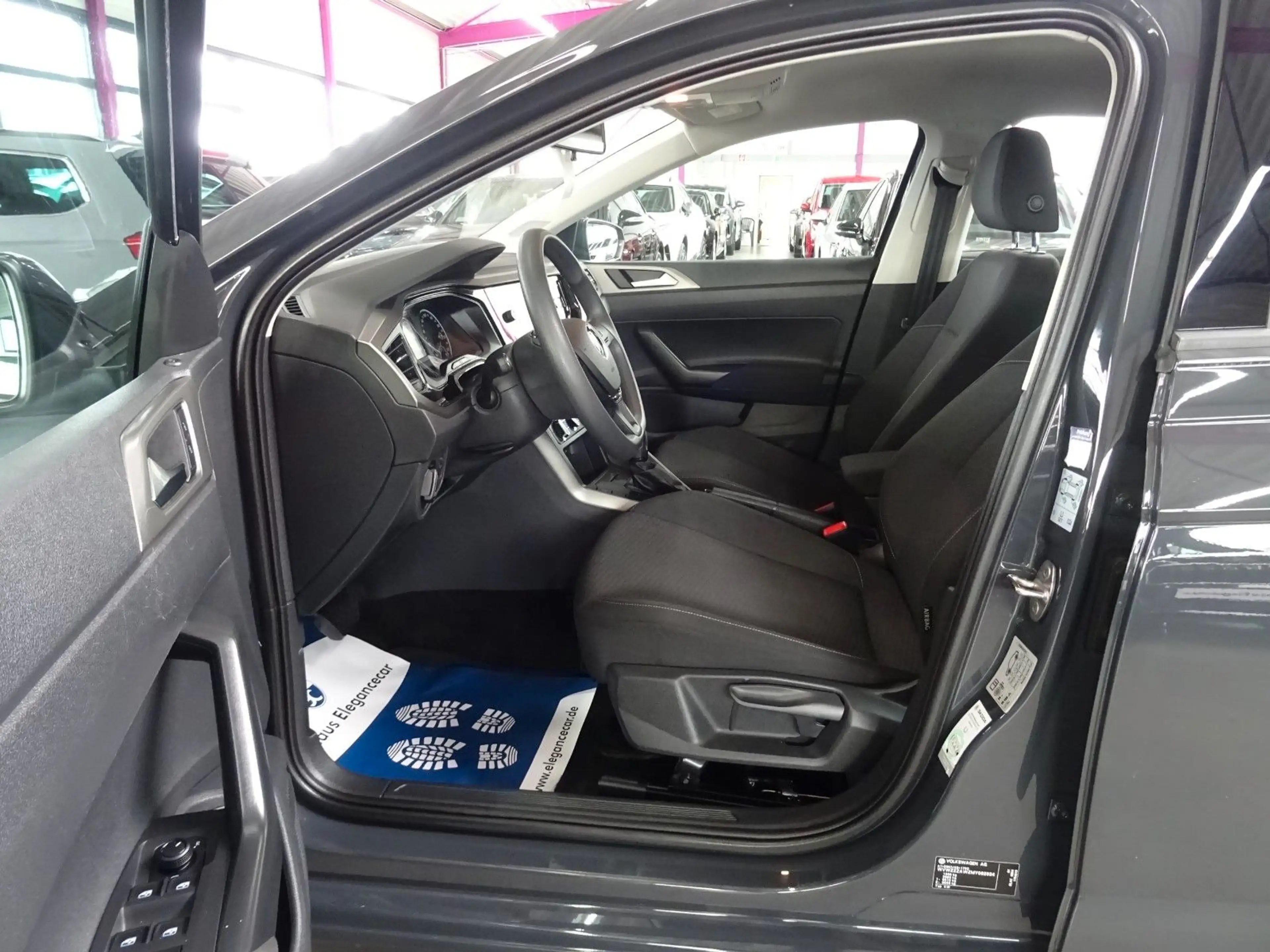 Volkswagen Polo POLO 1.0 TSI Comfortline *ACC*NAVI*PDC* — photo 8