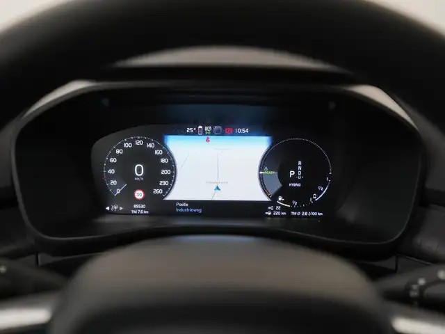 Volvo XC40 view 10
