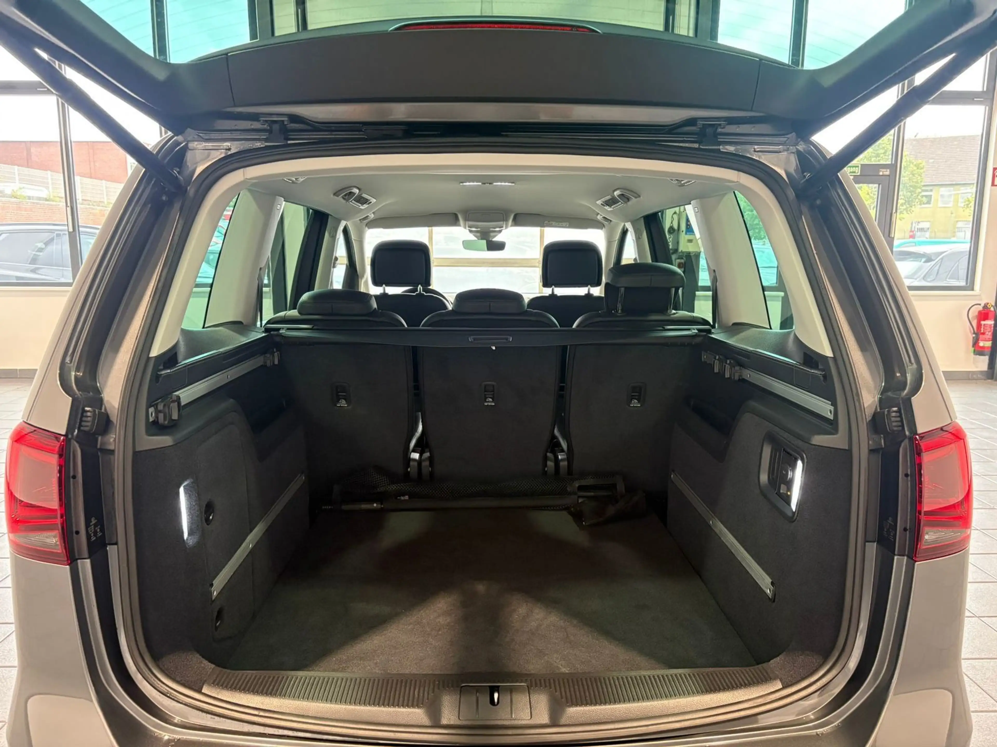 SEAT Alhambra 1.4 TSI Xcellence Xenon|AHK|Standhzg — photo 6