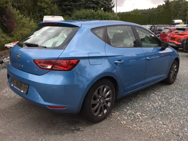 Seat Leon view 5